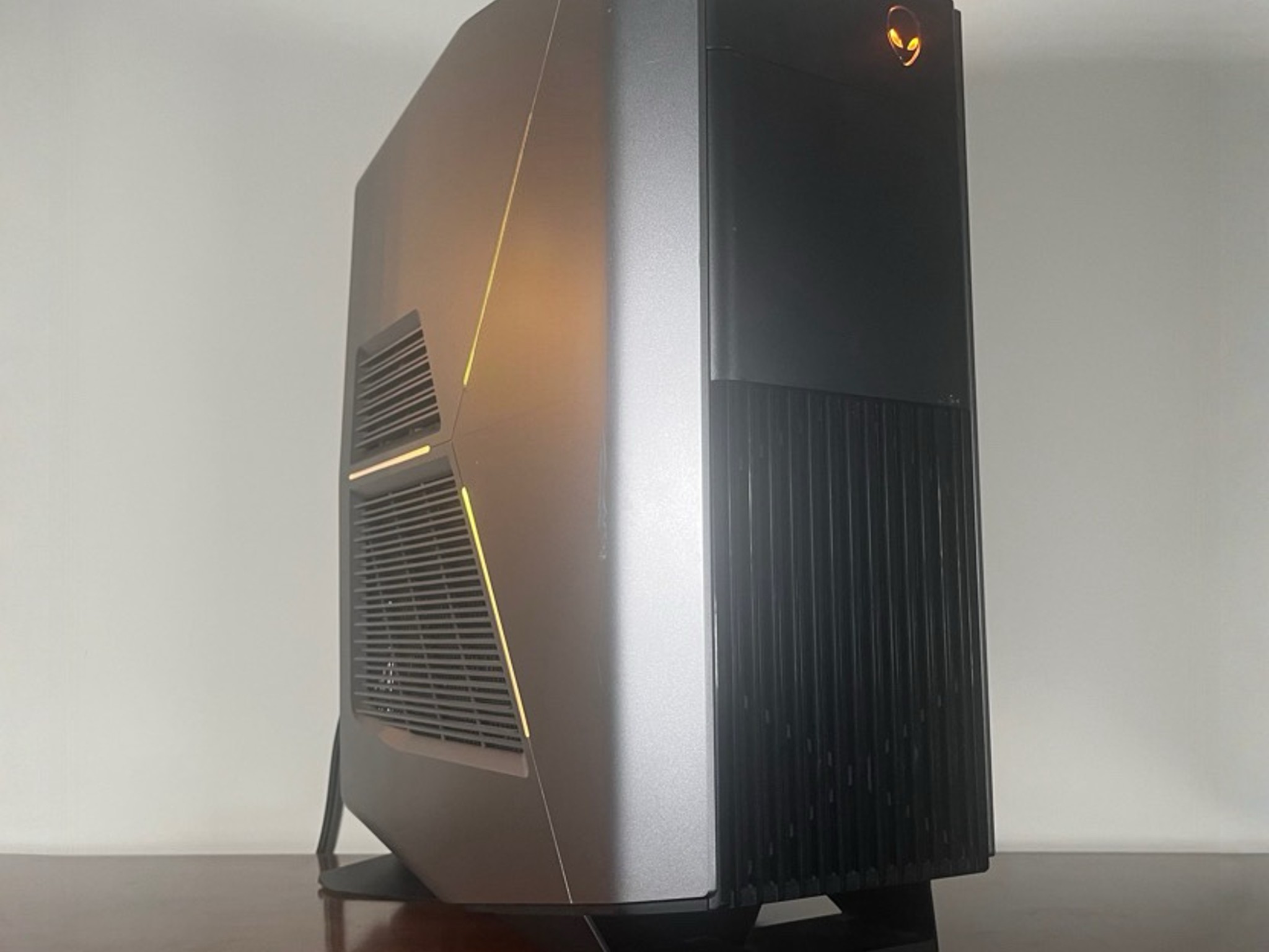 👑1080p KING👑 GTX 1080 | 32GB RAM | 1.5TB Storage | i5 7400 | Wi-Fi