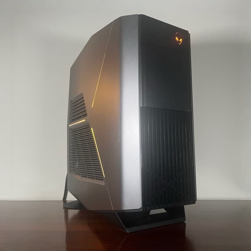 👑1080p KING👑 GTX 1080 | 32GB RAM | 1.5TB Storage | i5 7400 | Wi-Fi