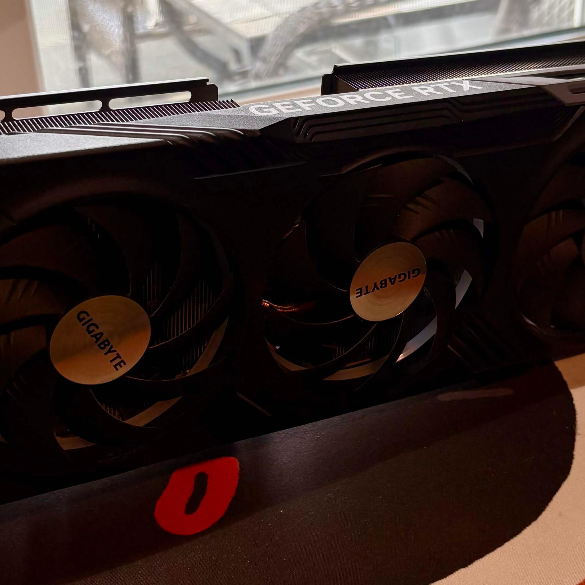 Gigabyte GeForce RTX 4070 Ti GAMING OC 12G