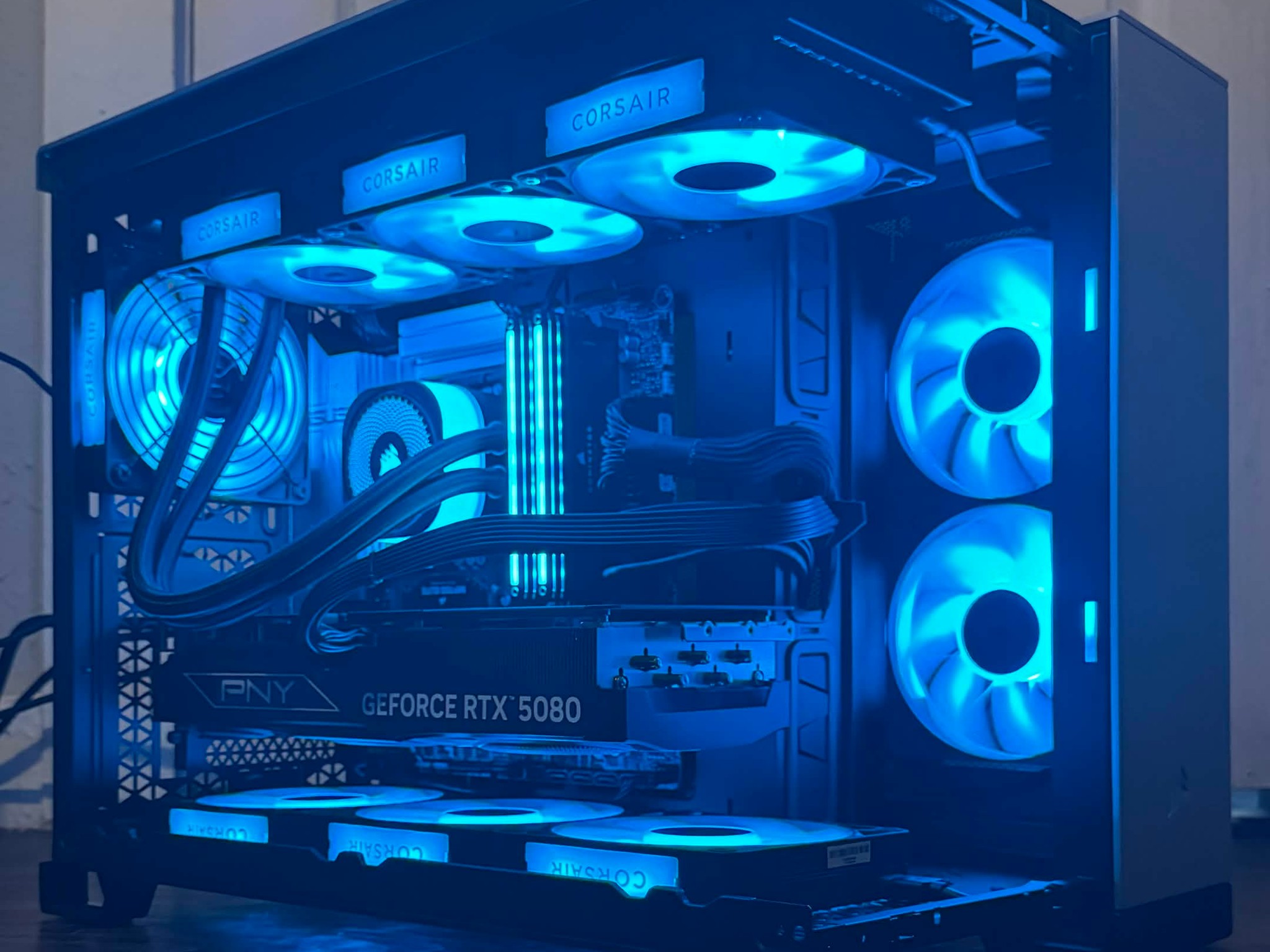 Black/Satin Gray: Intel Core Ultra 9 285K, GeForce RTX 5080, 32GB DDR5, 2TB M.2 SSD, Win11 Home