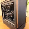 The Dark Knight – Sleeper High-End Gaming PC | 9850X3D | RX 9070 XT | WiFi 7 | No RGB
