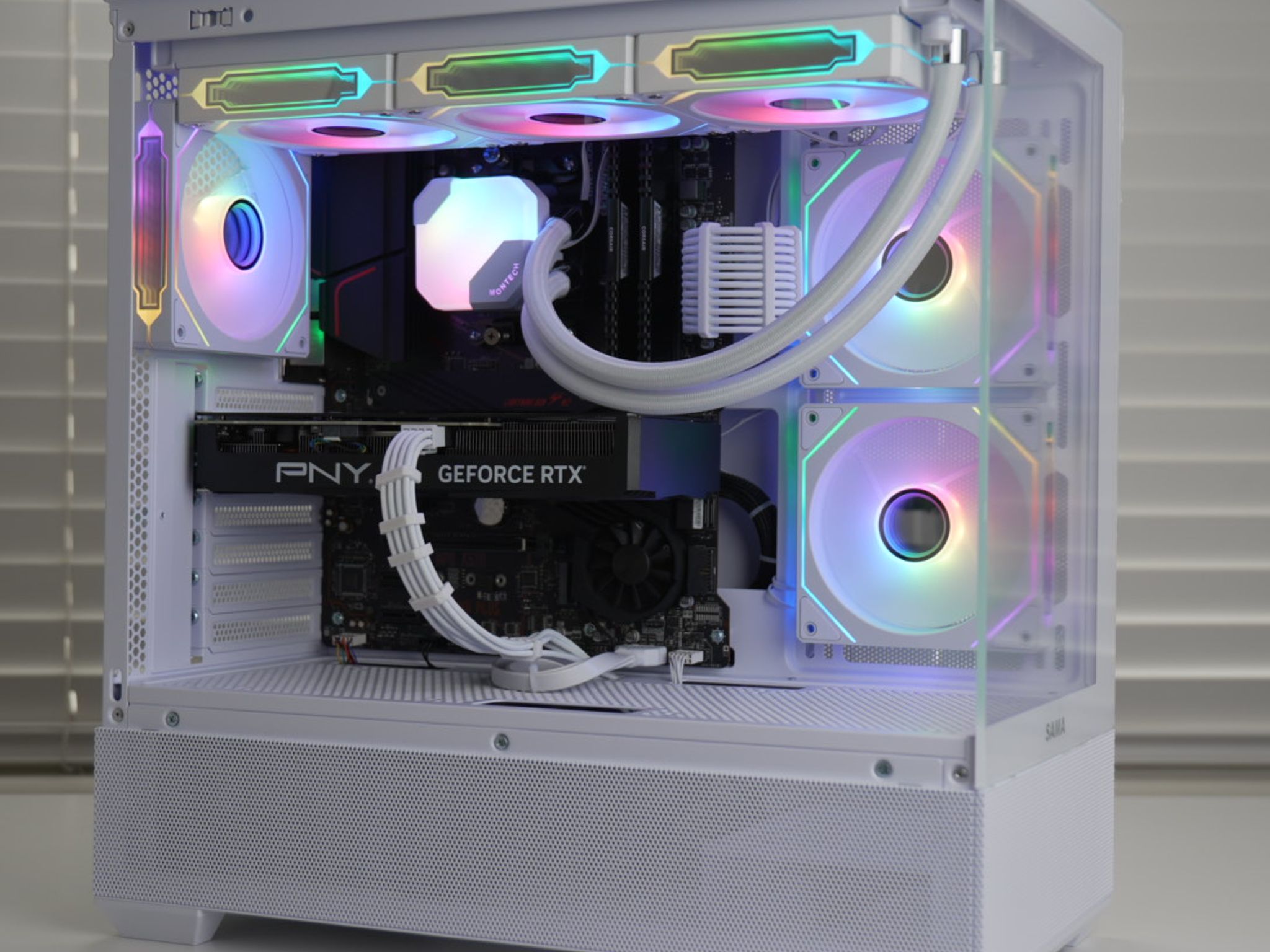 RTX 4070 | RYZEN 7 5800XT | 32GB RAM | 1TB SSD | Windows 11 | Gaming Pc