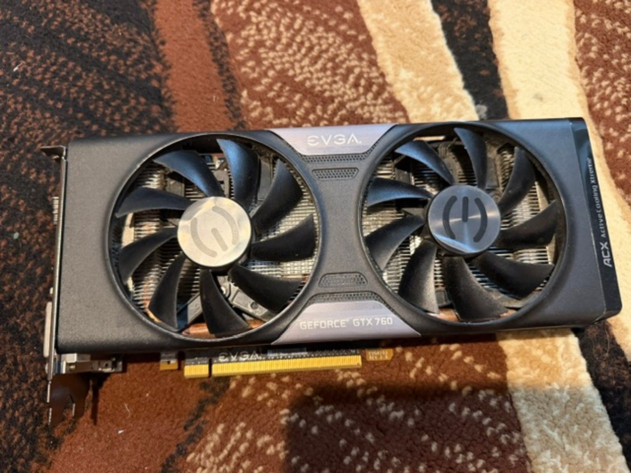 NVIDIA EVGA GeForce GTX 760 2GB 256-Bit GDDR5 PCI Express 3.0 Graphics card