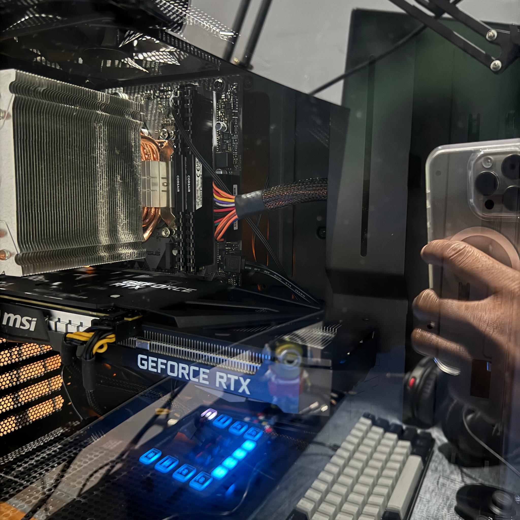 Intel i7 9700f, 3060, digital storm build