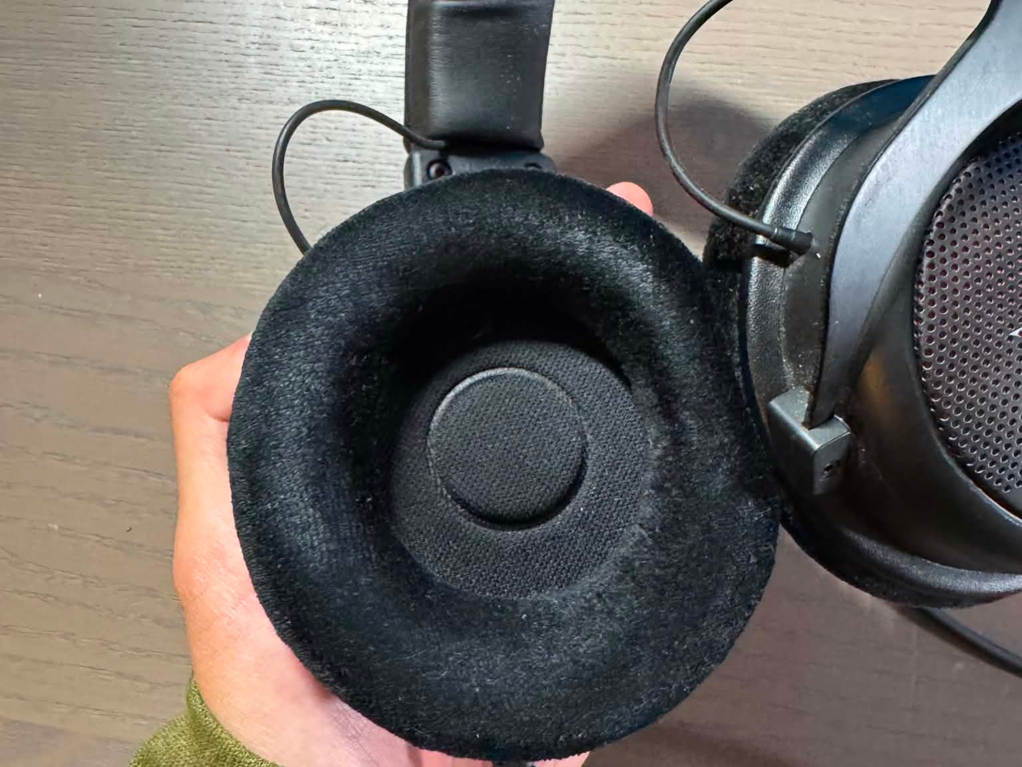 beyerdynamic TYGR 300 R Open-Back Gaming Headphones Black Over-Ear 6.35mm