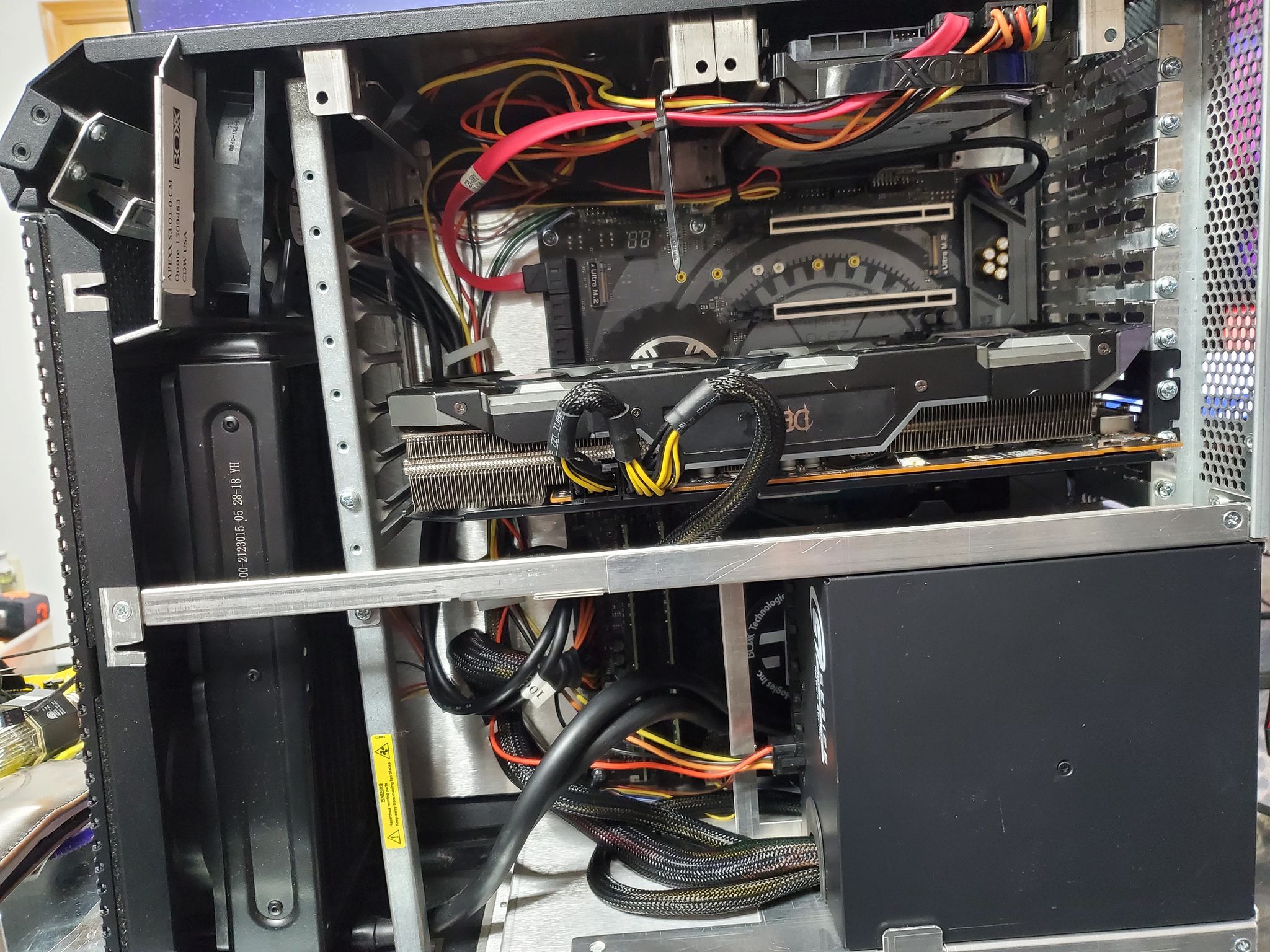 gaming pc Intel i7 8700k 5700xt 16gb ddr4