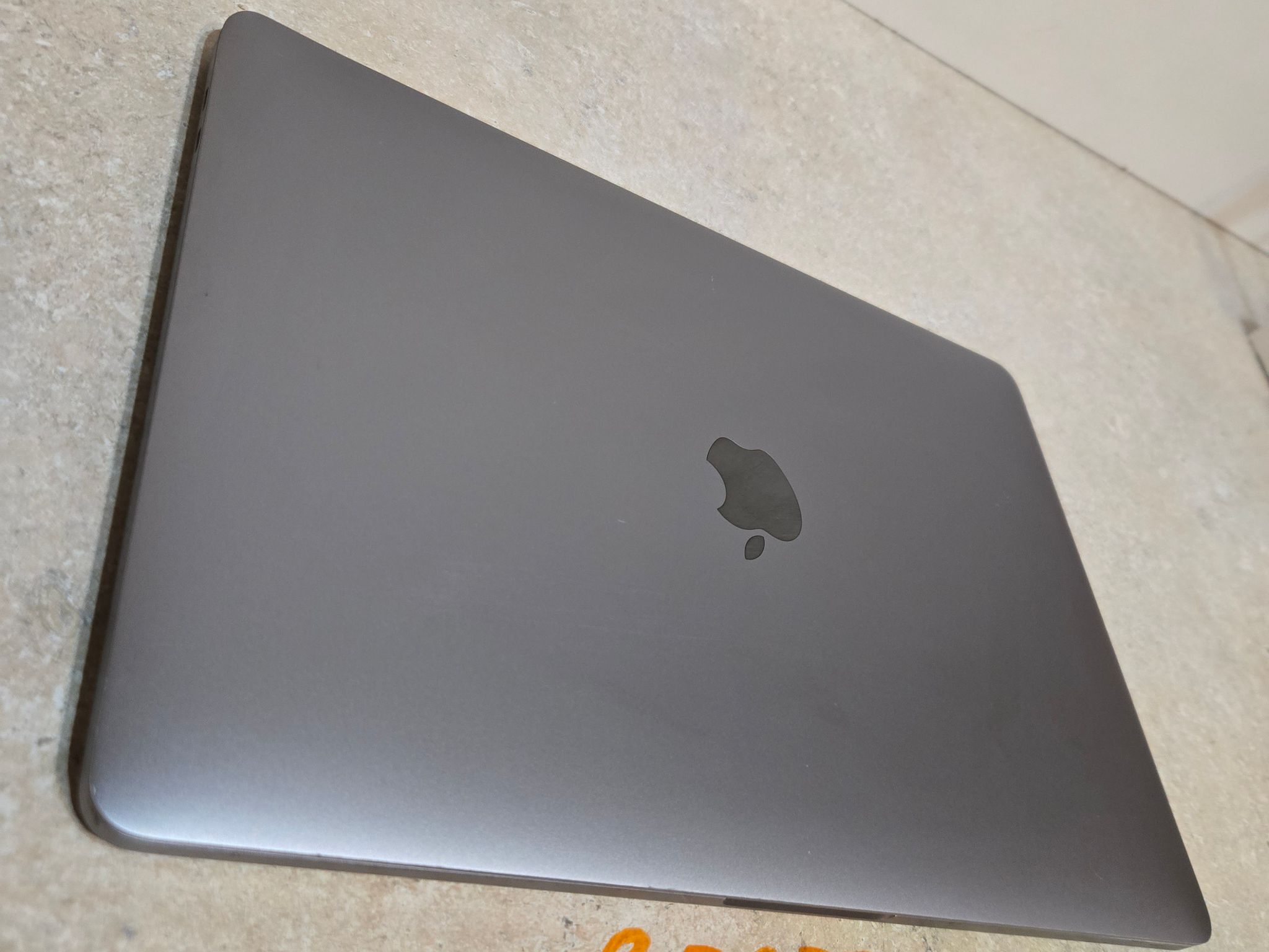 Apple Macbook Pro 13 Inch Laptop - 2019 - intel i5 - 128GB SSD - Model A2159