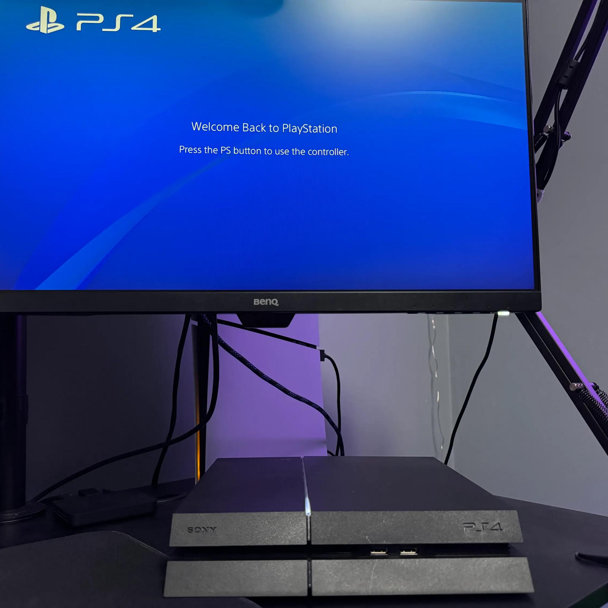 Refurbished Playstation 4 - 500GB Matte Black|CUH-1215A Software 9.00 + 2 PS4 DualSense Controllers