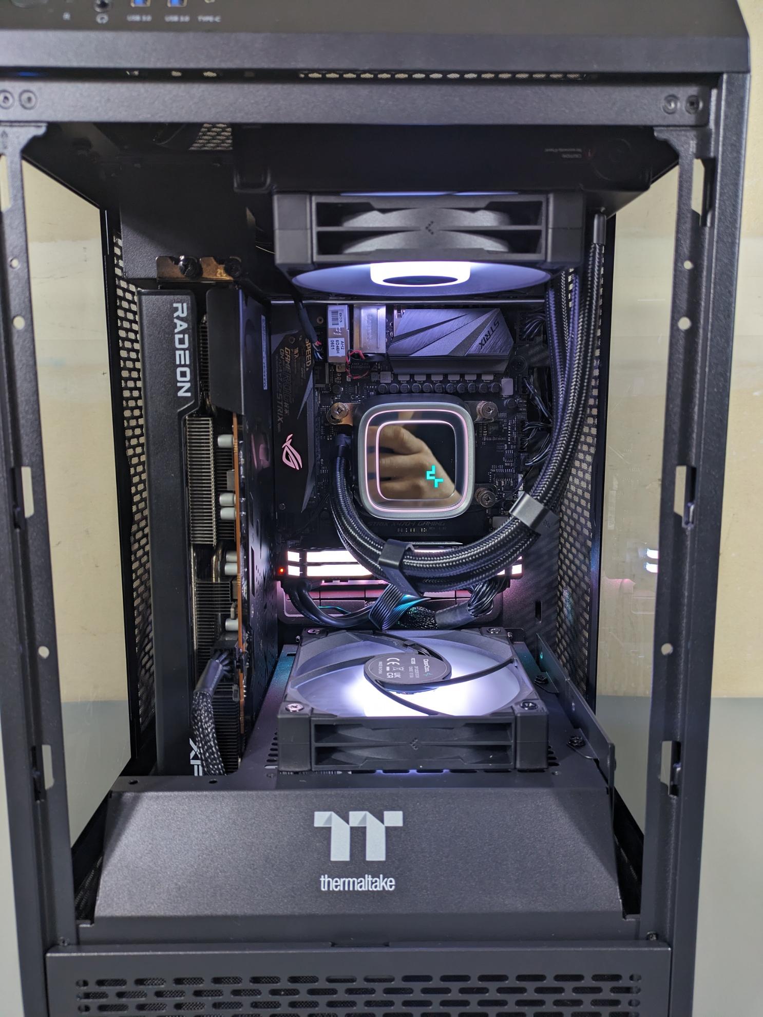 Thermaltake Tower 100 ITX Gaming PC | Ryzen 5 3600 | RX 6600 XT | 1 TB M.2