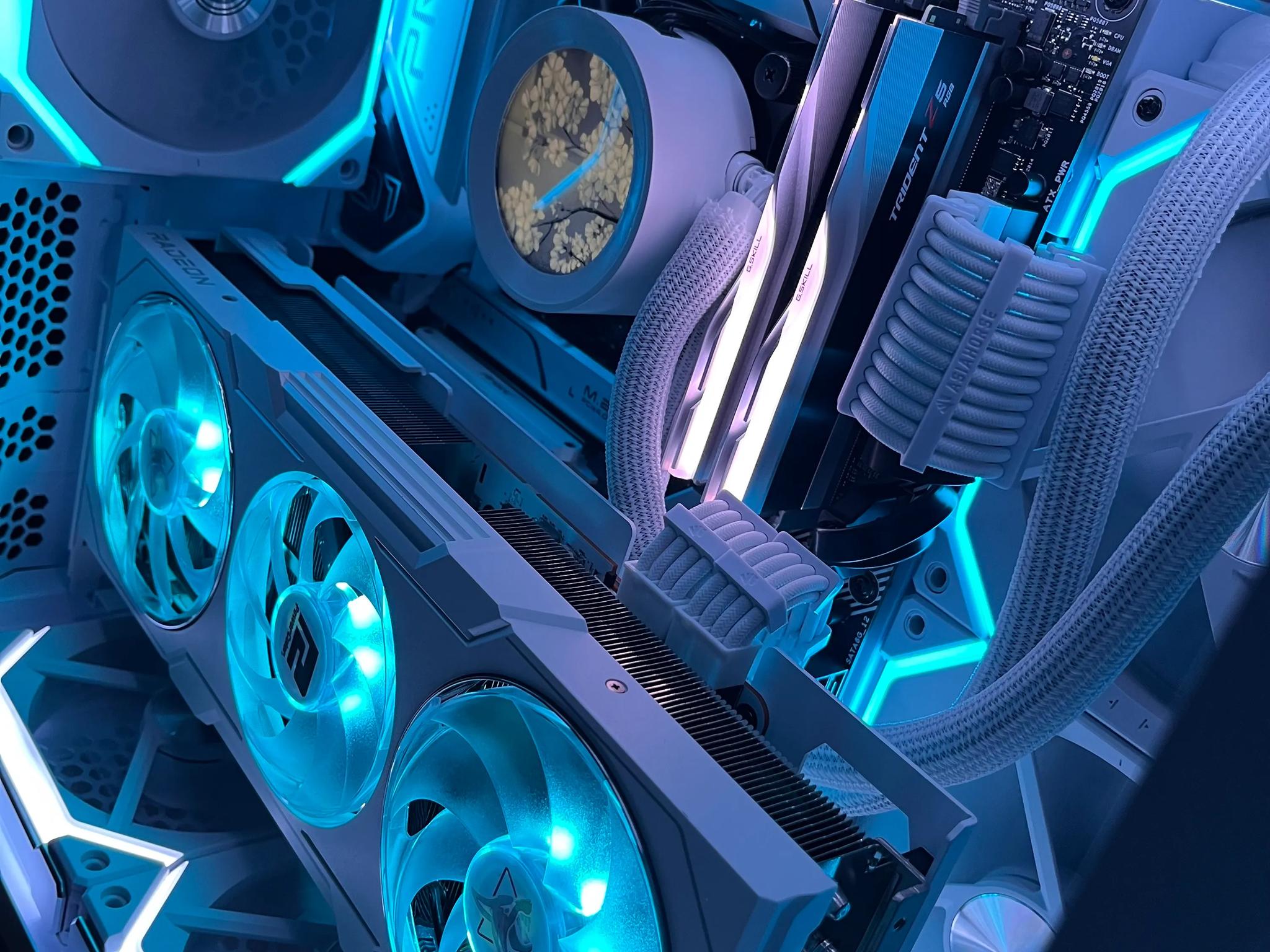 Deep Ice ❄ - 13700k 7900XTX 32GB DDR5 2TB Custom Gaming PC