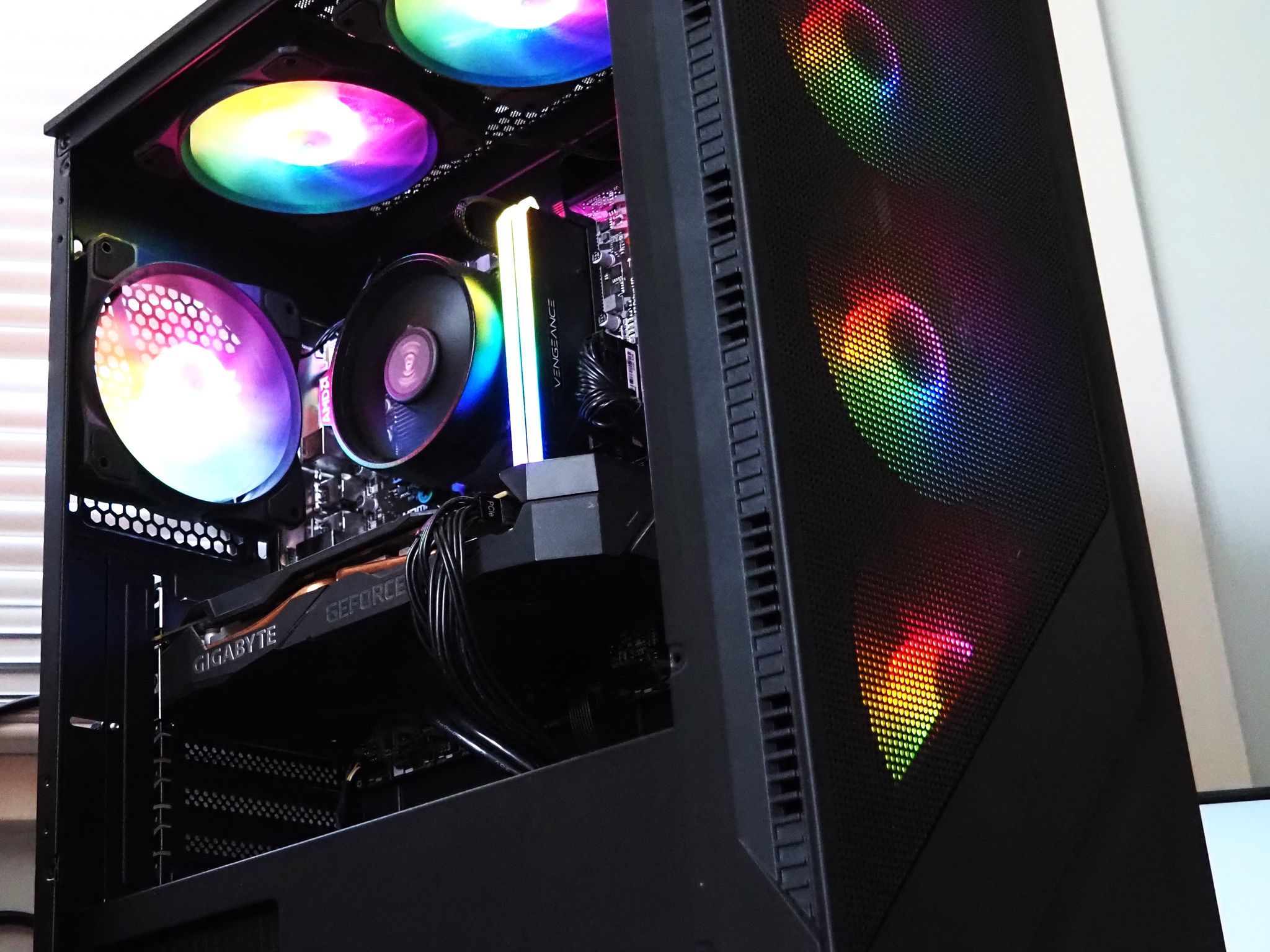 🎮 High Performance Gaming PC – Ready to Plug In and Play!