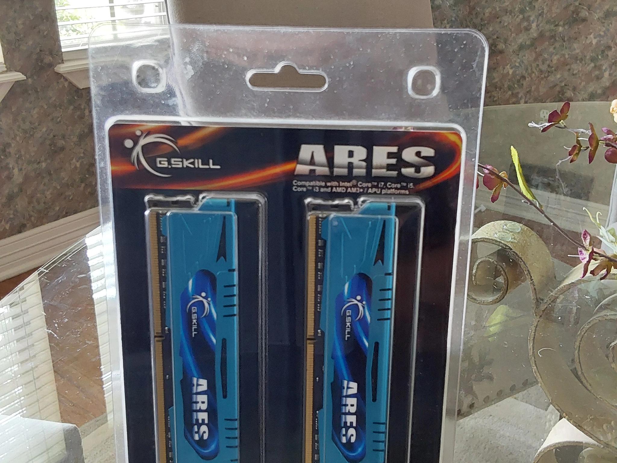 G.Skill ARES 16GB (8GB x 2)  DDR3-1866 MHz (PC3-14900) Ram