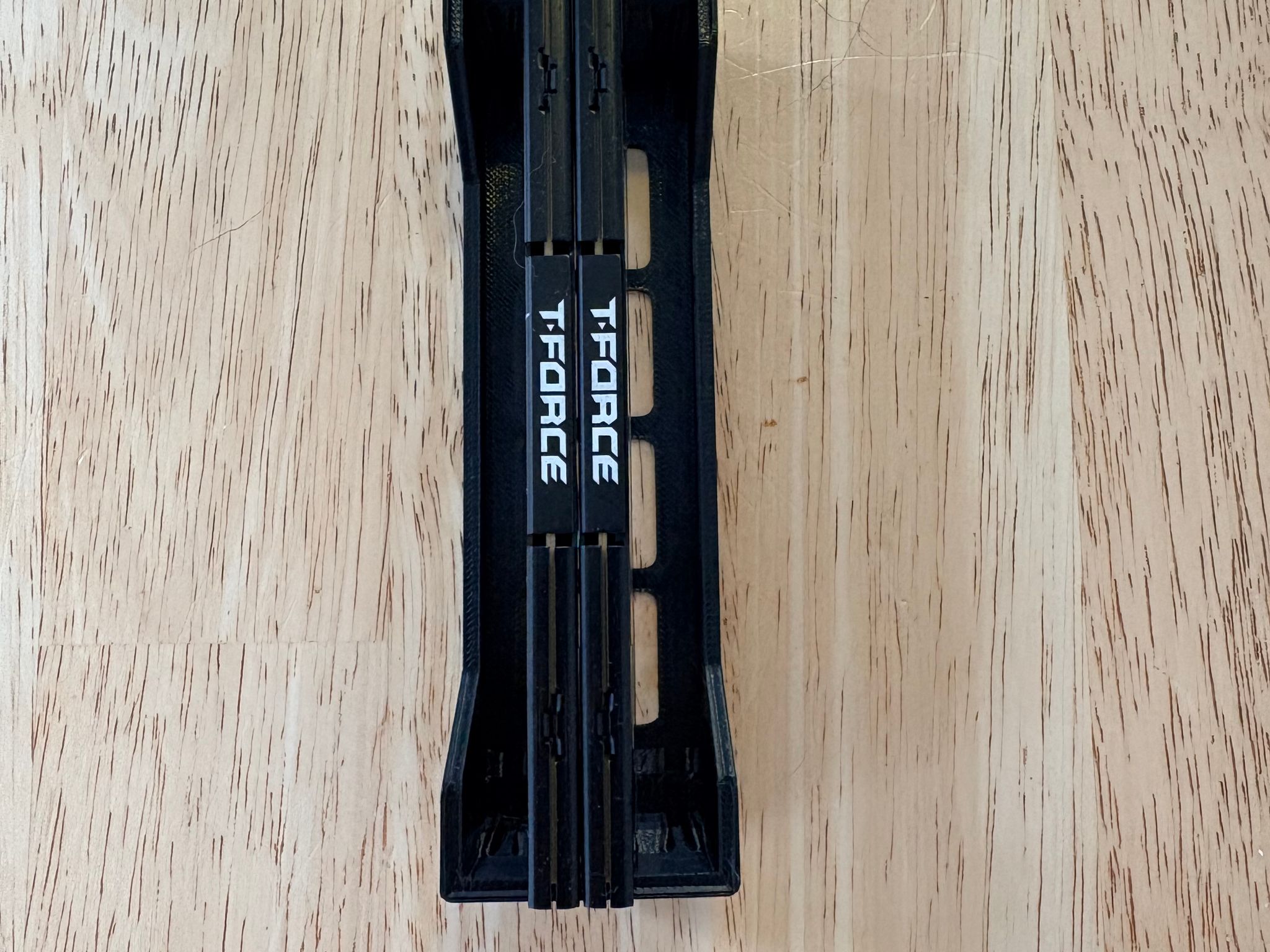 TeamGroup T-Force Vulcan 16GB (2x8GB) RAM DDR5 5200MHz FLBD58G6000HC38ABK
