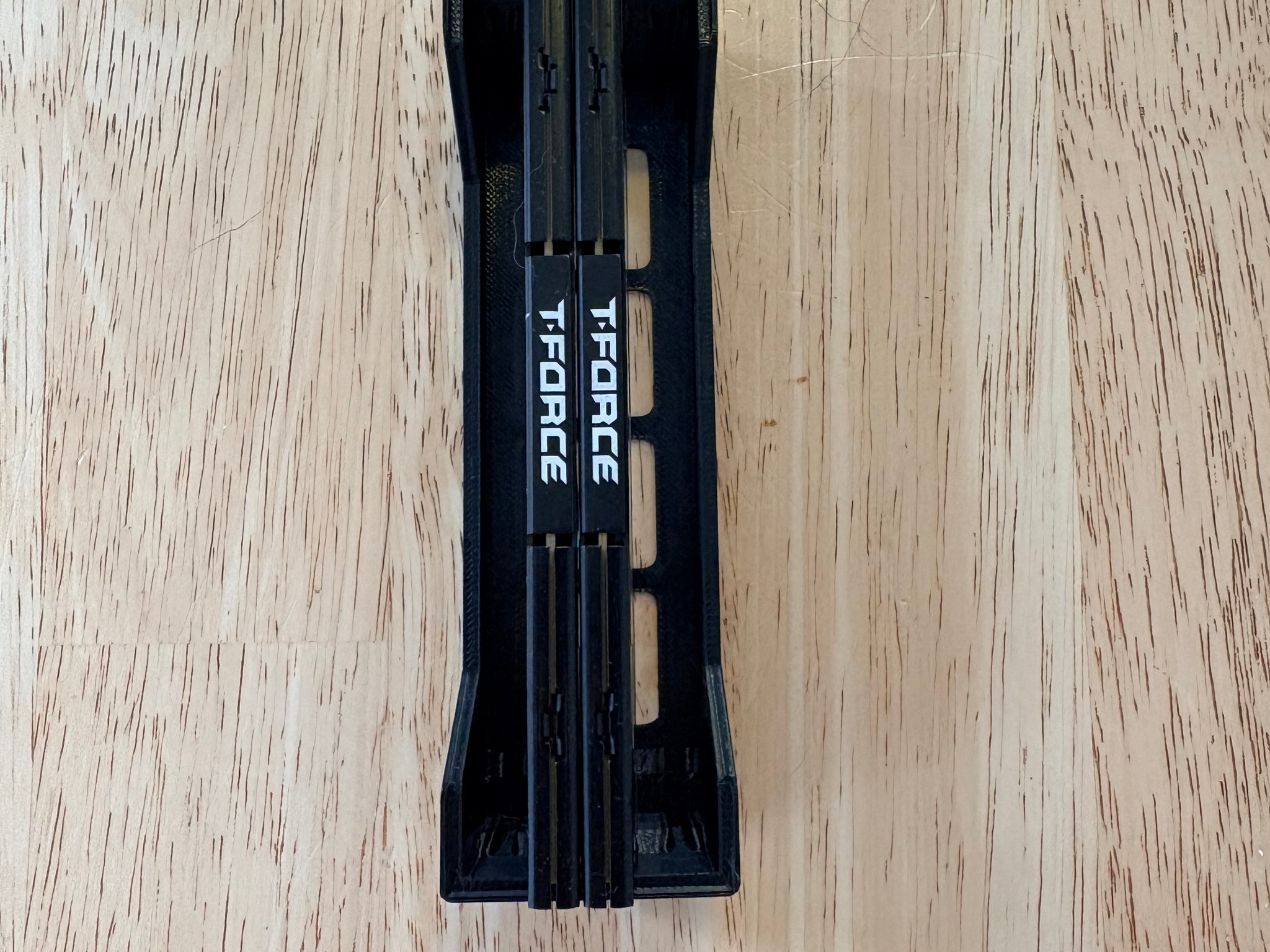 TeamGroup T-Force Vulcan 16GB (2x8GB) RAM DDR5 5200MHz FLBD58G6000HC38ABK
