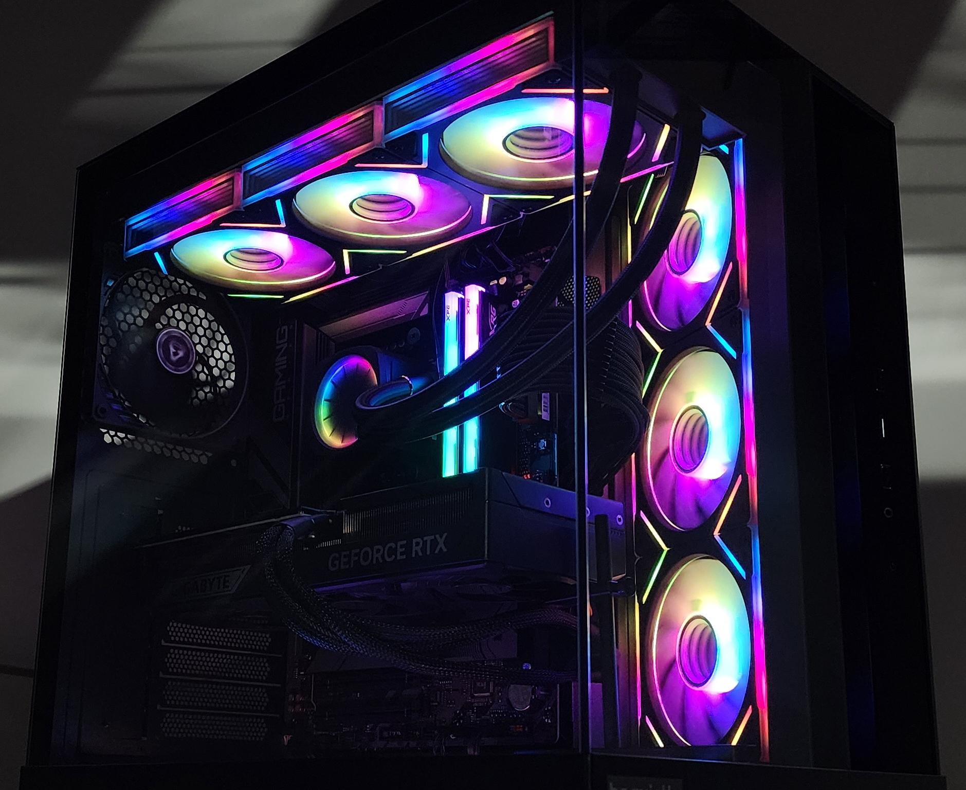 Gaming PC Ryzen 7 9850X3D 32GB RAM 1TB SSD RTX 5070 Ti 16GB Windows 11 Computer