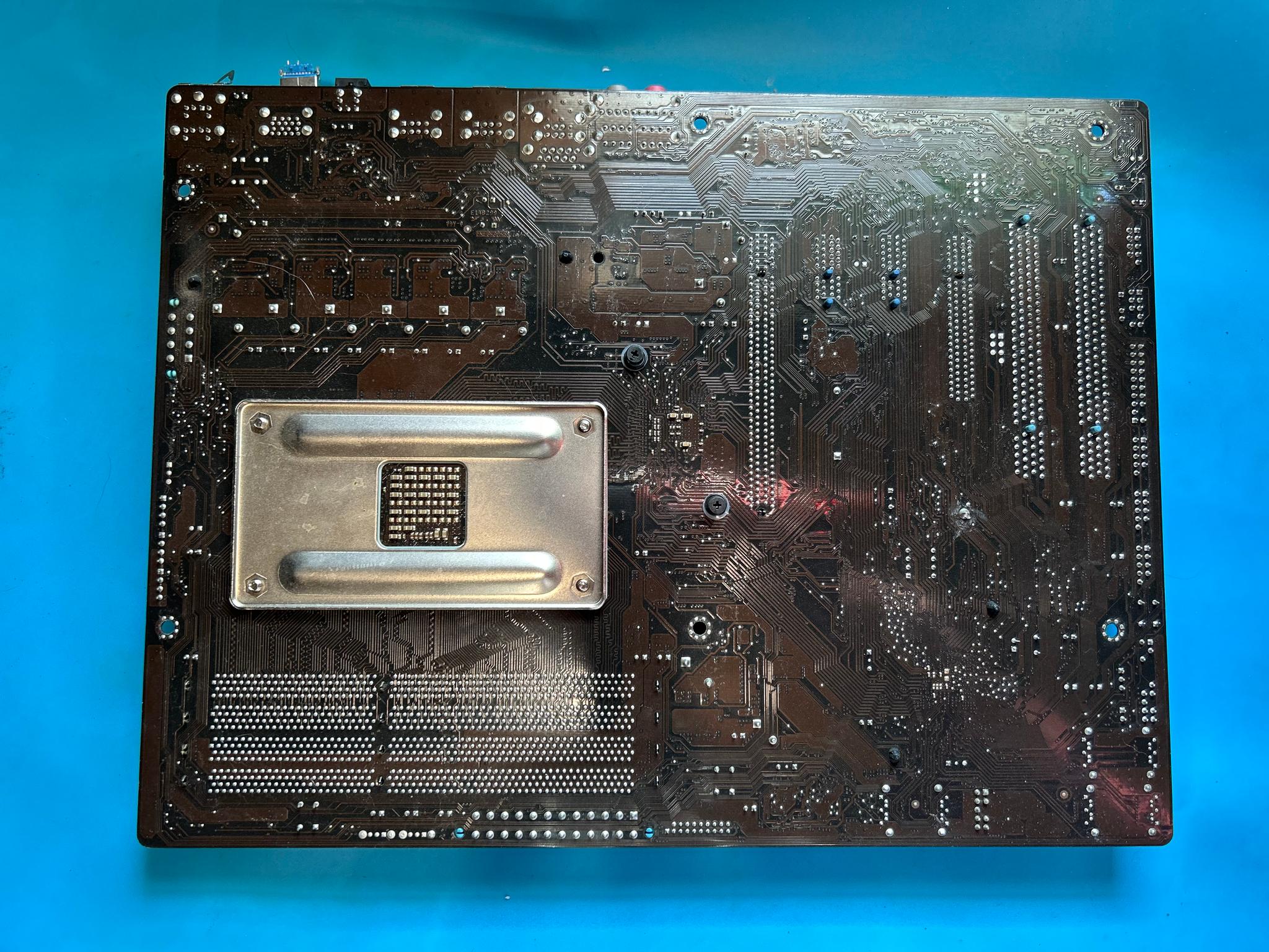 AMD Asus DDR3 motherboard and cpu