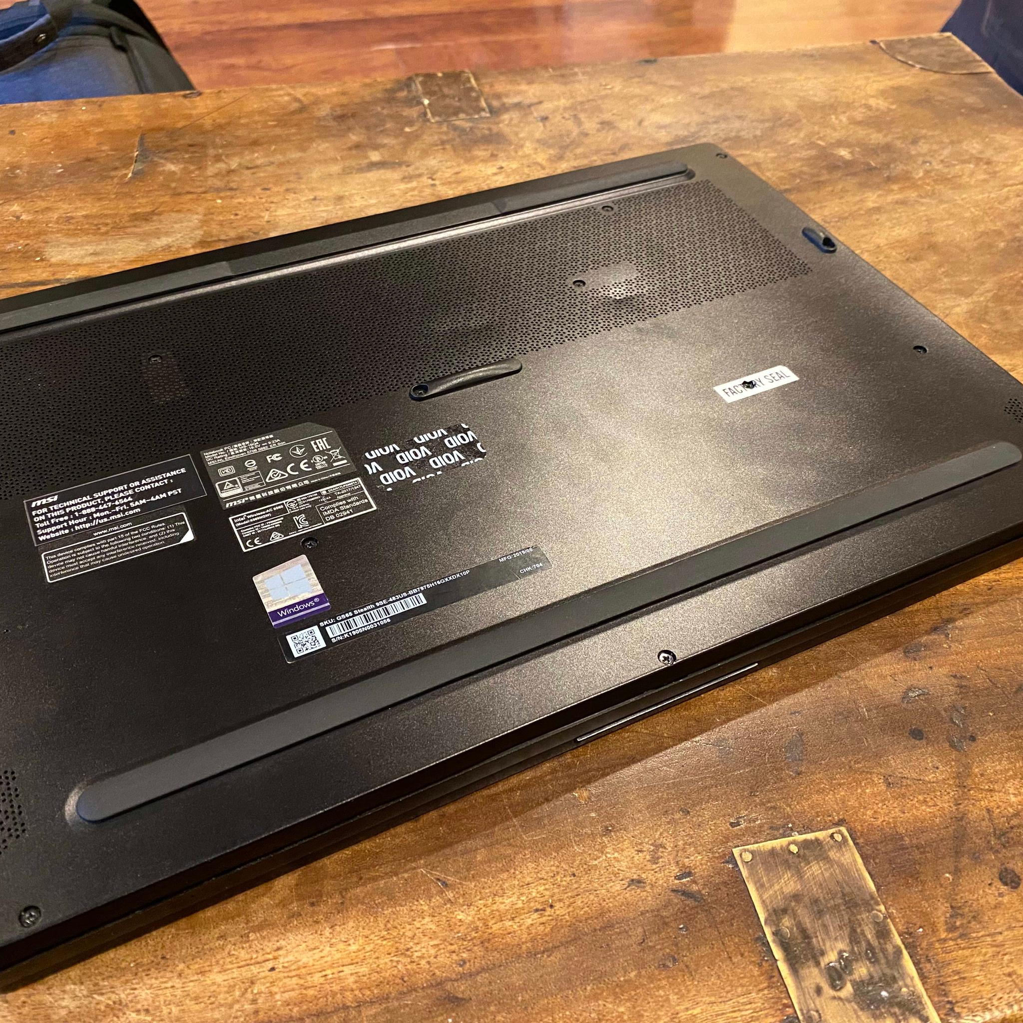 MSI GS65 Stealth 9SE 15.6” - RTX 2060 - WiFi 6 - 240hz - 64GB RAM - 1TB NVMe