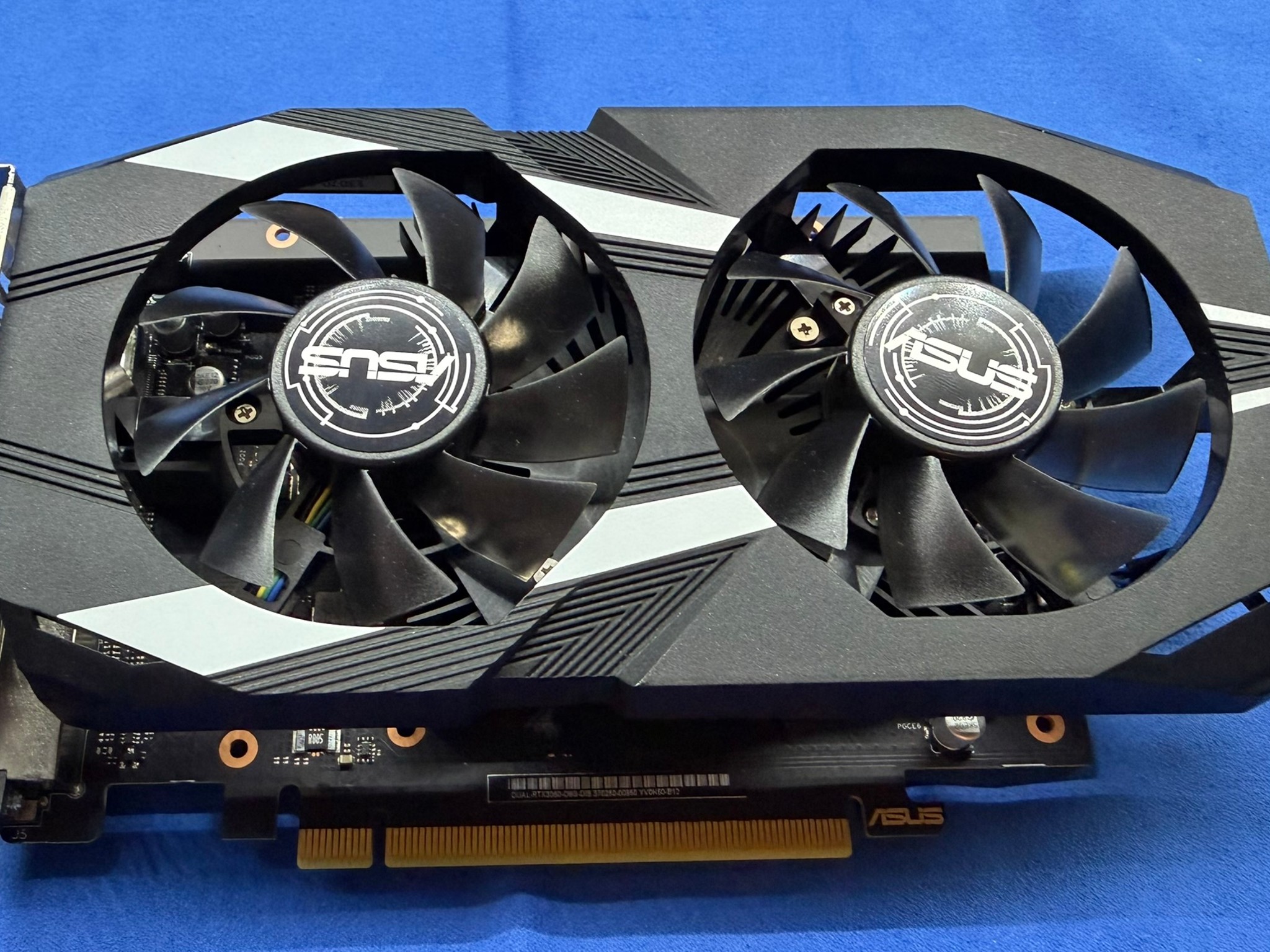 ASUS DUAL GeForce RTX 3050 6GB