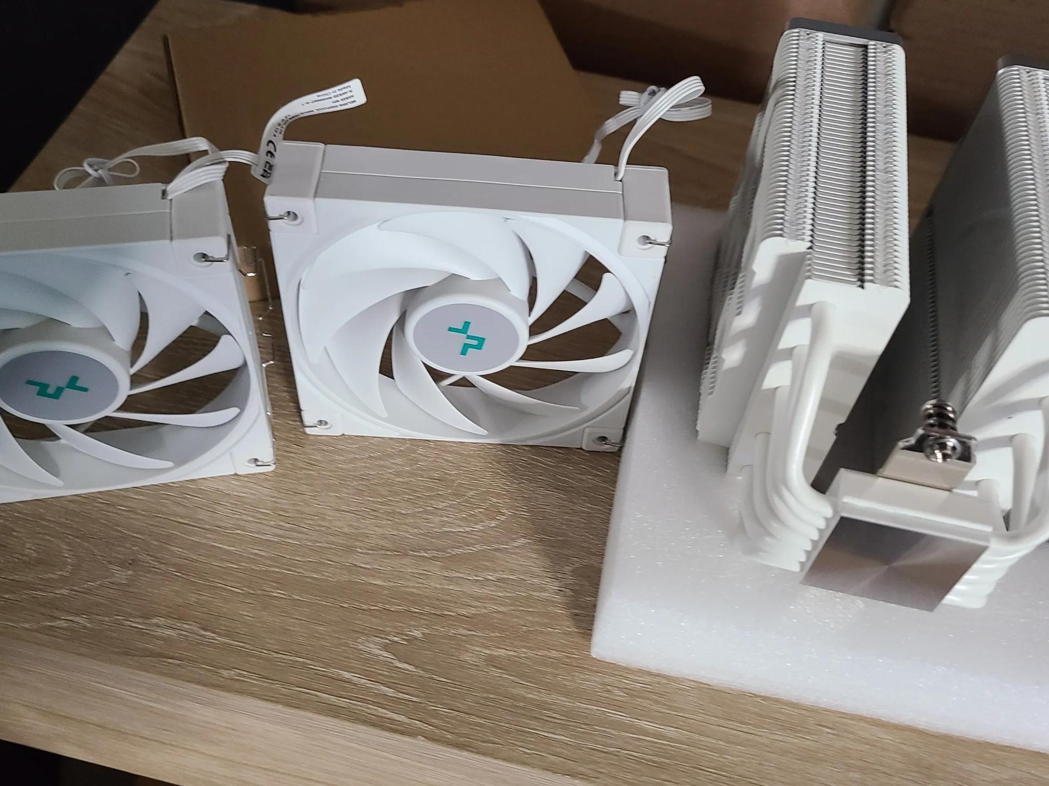 DeepCool CPU Cooler AK620WH with 2 120MM fans In Box