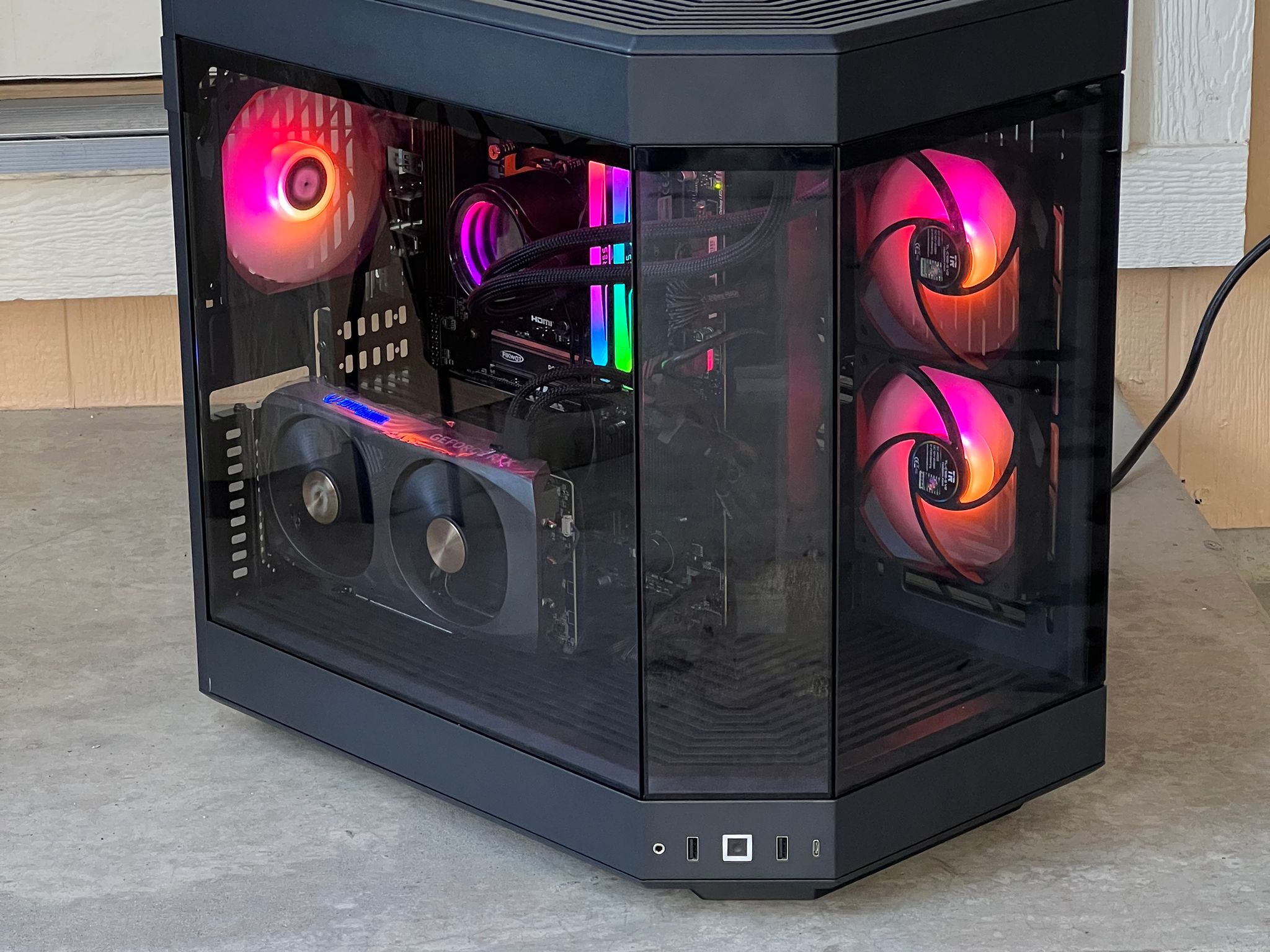 ⬛️Black HYTE⬛️ rtx 3080, ryzen 5 7600x, 32GB 6400mhz