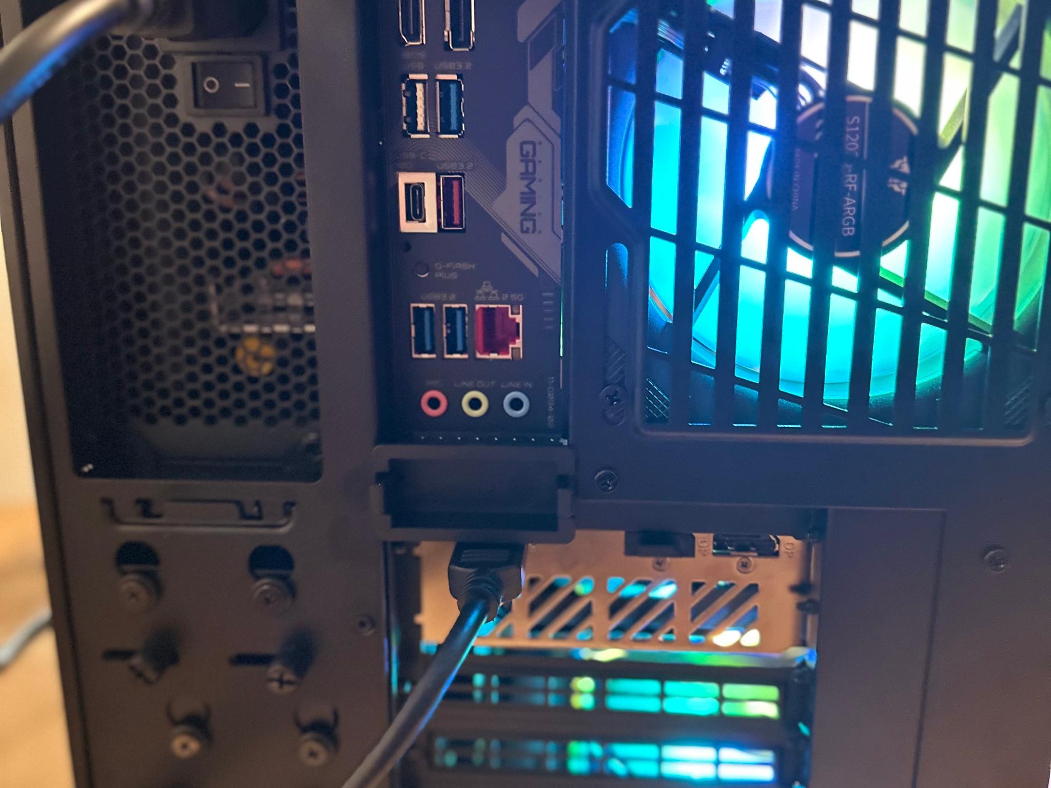 Ryzen 7 9700X / RX 9060XT 16GB - Lian Li O11 Dynamic Mini Mid-Tower Black, 1TB & 500GB M.2