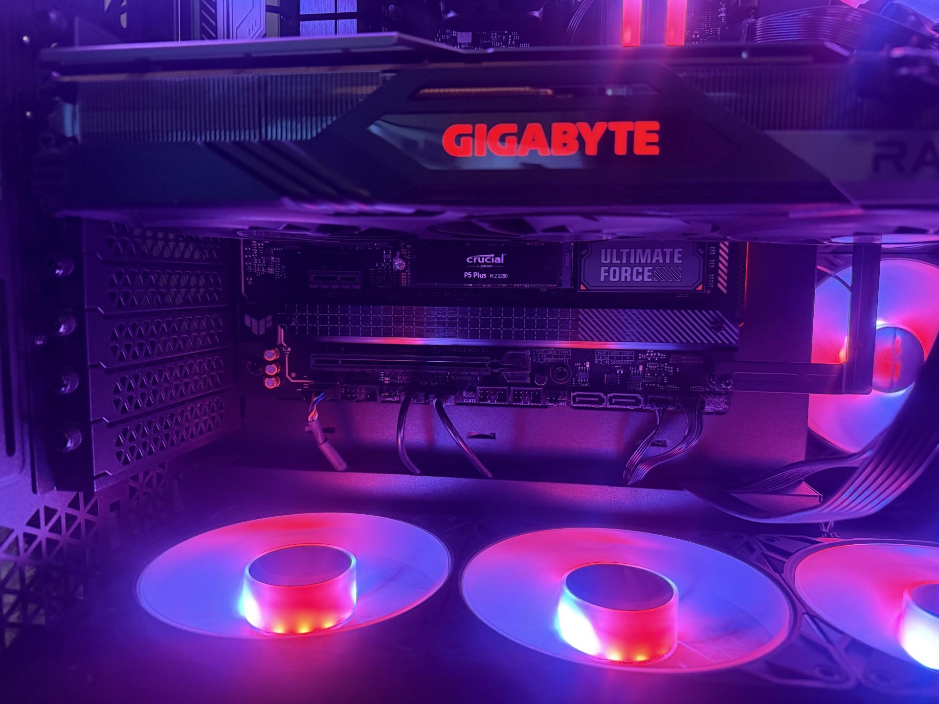 Radeon RX 7900 XTX Custom Gaming PC - Core i7-14700KF, 1TB NVMe SSD