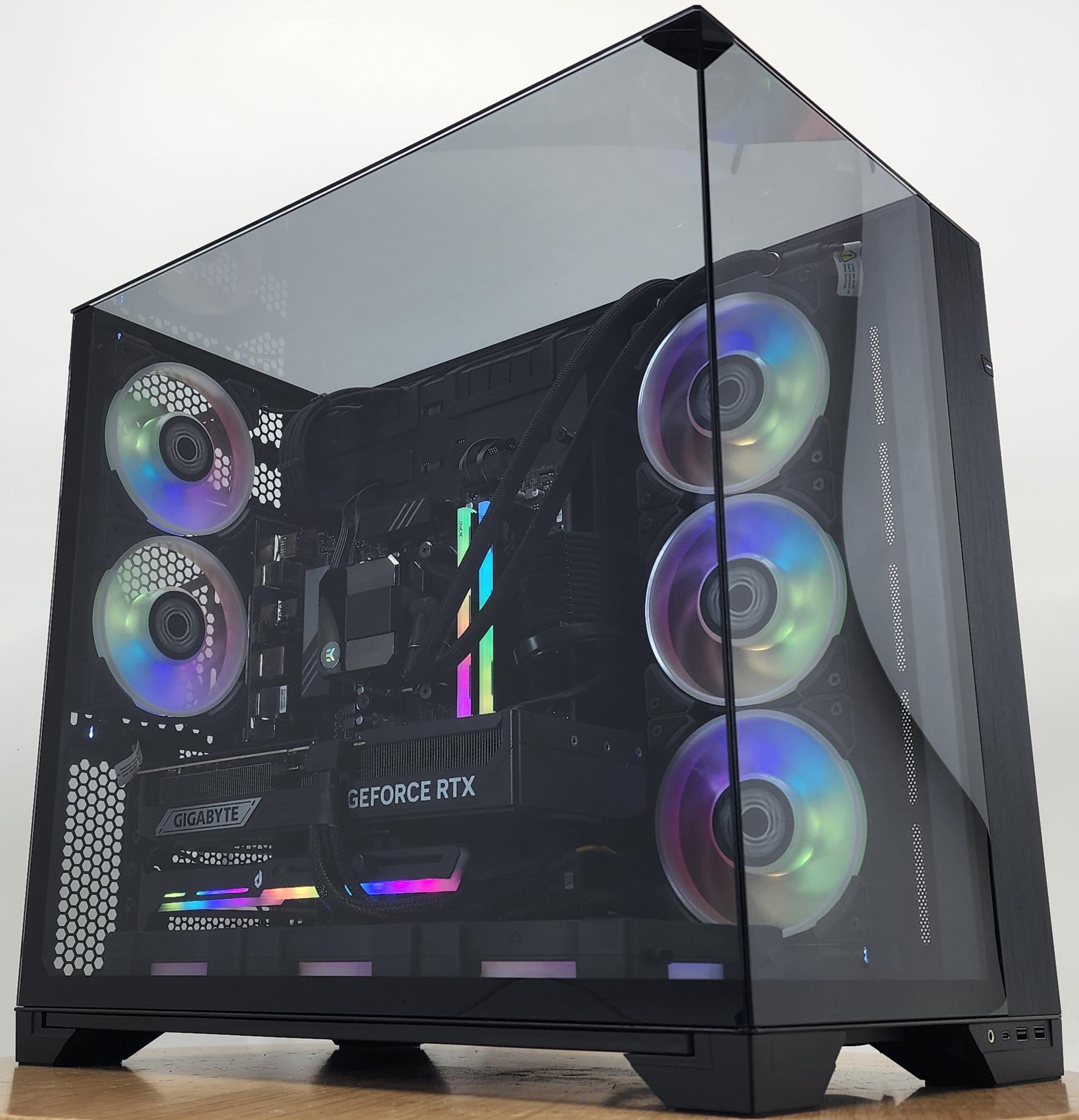 Gaming PC Ryzen 7 9700X 32GB RAM 2TB SSD RTX 5070 Ti 16GB Windows 11 Computer