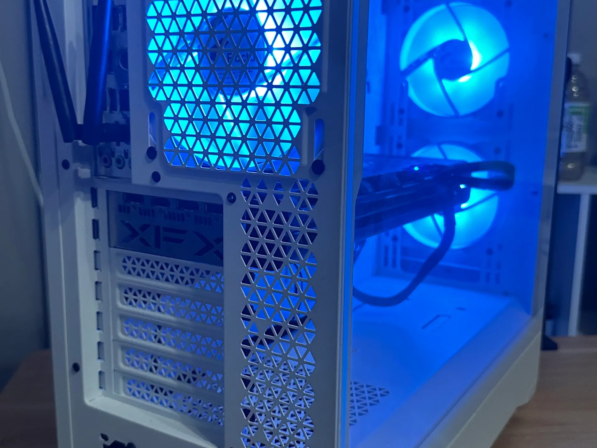 RX 5700XT + Ryzen 3600 Custom Gaming PC - EASY TO UPGRADE PC!