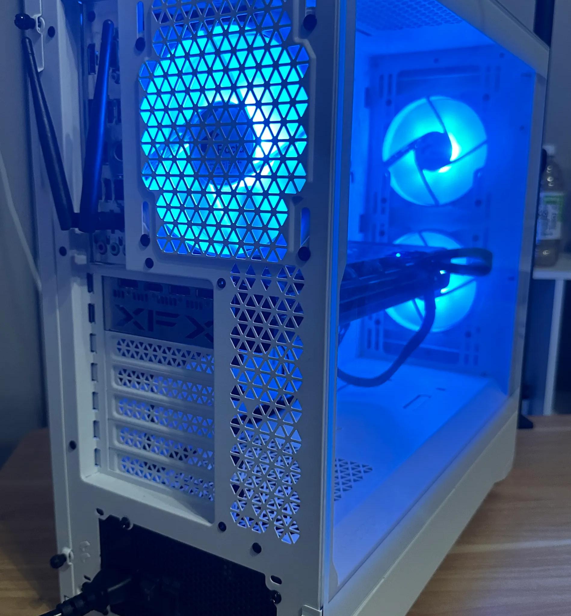 RX 5700XT + Ryzen 3600 Custom Gaming PC - EASY TO UPGRADE PC!