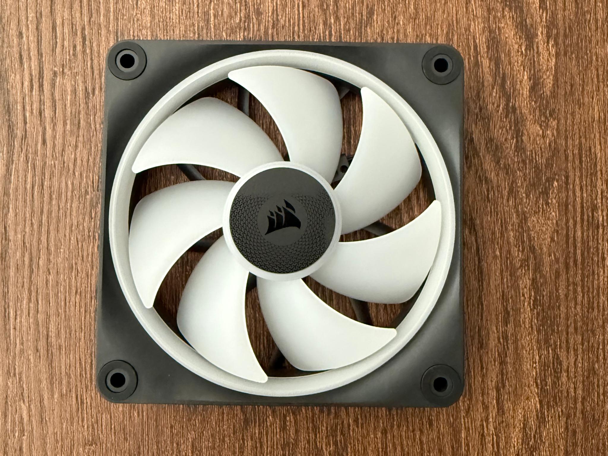 Corsair iCUE Link x3 LX120-R x1 LX120 Fans Bundle