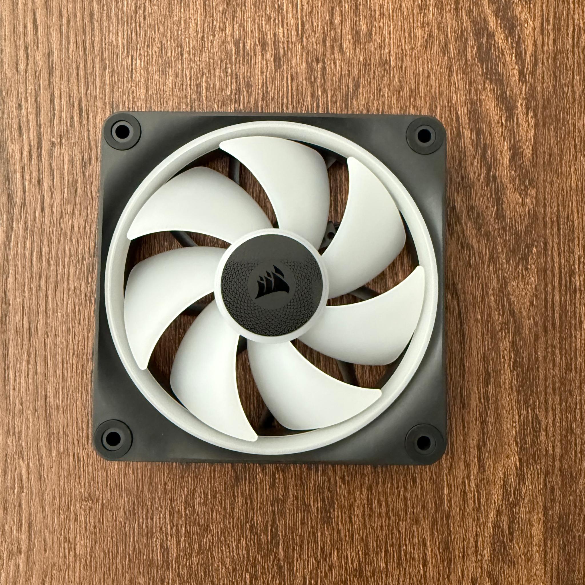 Corsair iCUE Link x3 LX120-R x1 LX120 Fans Bundle