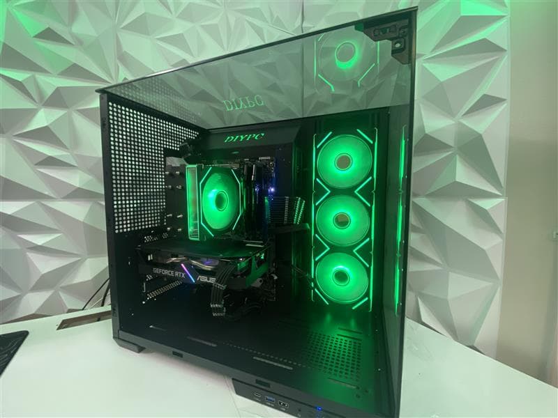 New Year New PC | intel i7 8700K| RTX 2060 Super 8GB| 16GB DDR4| 500GB SSD | Win11| Free Shipping!
