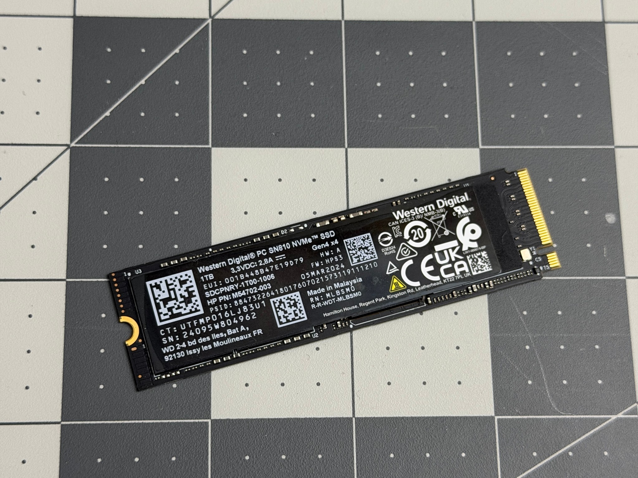 1TB SSD — Western Digital
