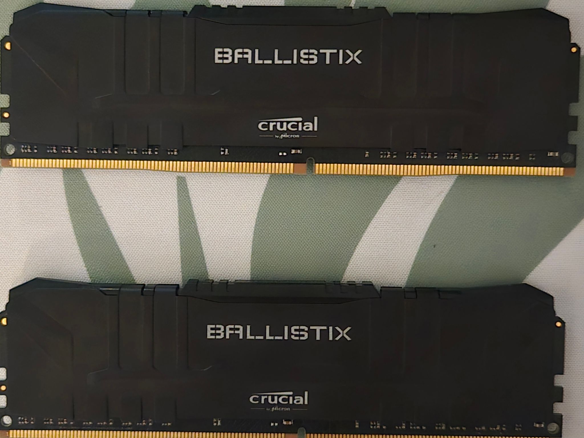 Crucial Ballistix DDR4 16GB (2x8) CL16 16-18-18-38 1.2v
