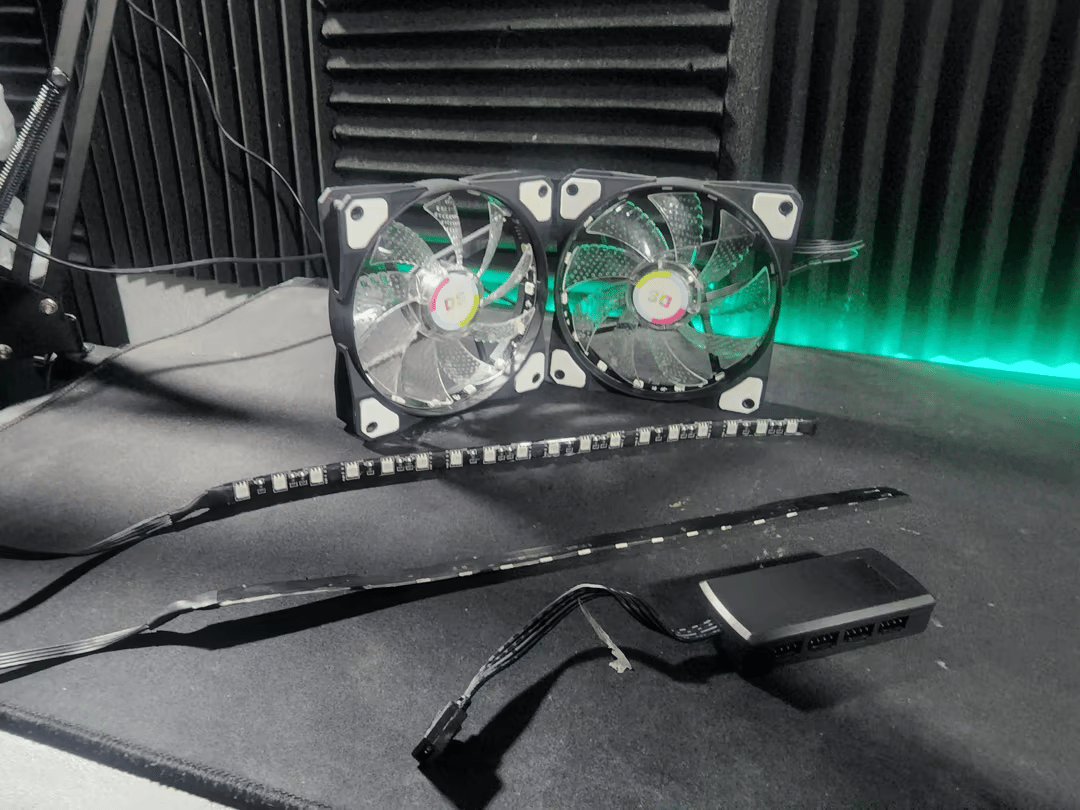 DS RGB 2 Fans, 2 RGB Strip, and a fan RGB controller (must include a source RGB product)