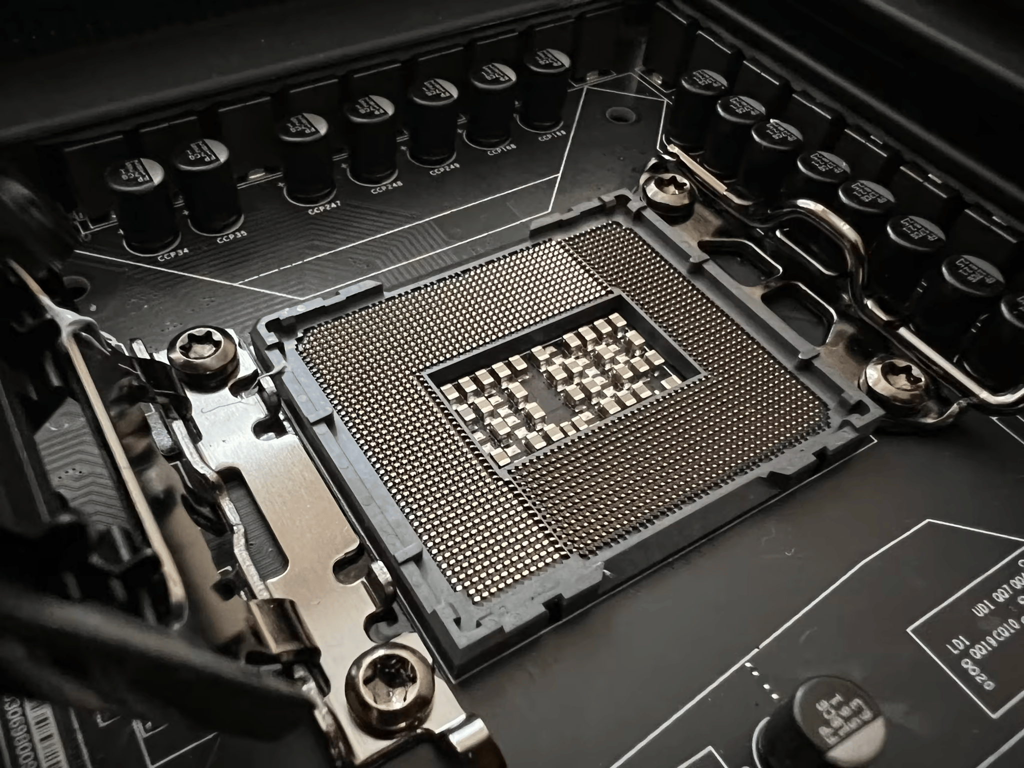 EVGA Z690 Classified 121-AL-E698-KR LGA 1700 EATX Motherboard