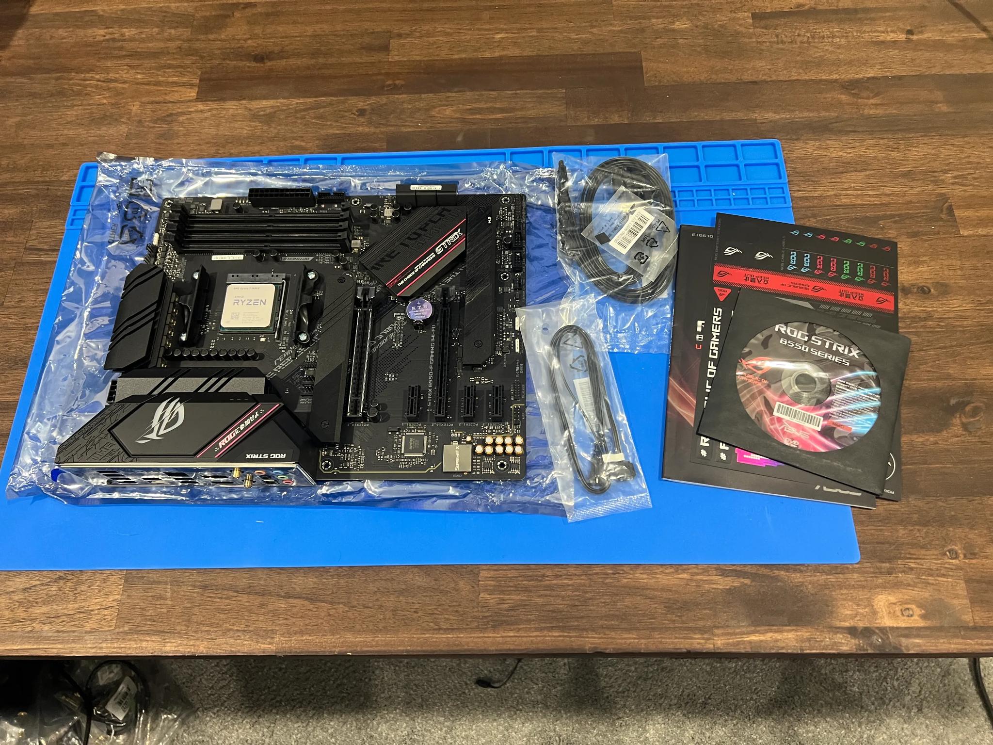 ASUS ROG STRIX B550-F GAMING (WI-FI) MOTHERBOARD WITH AMD RYZEN 7 5800X PROCESSOR