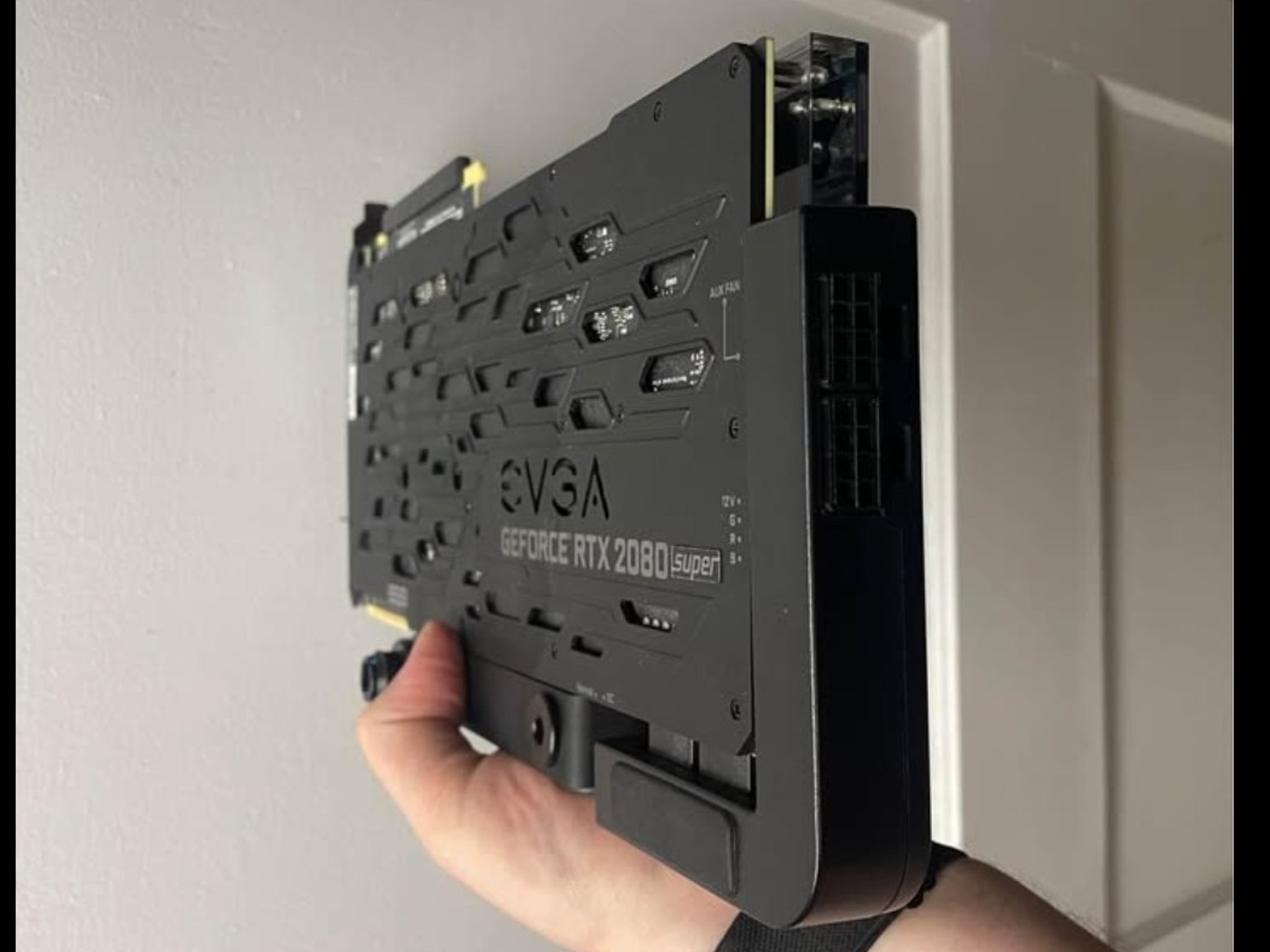 EVGA GeForce RTX 2080 SUPER FTW3 HYDRO COPPER GAMING