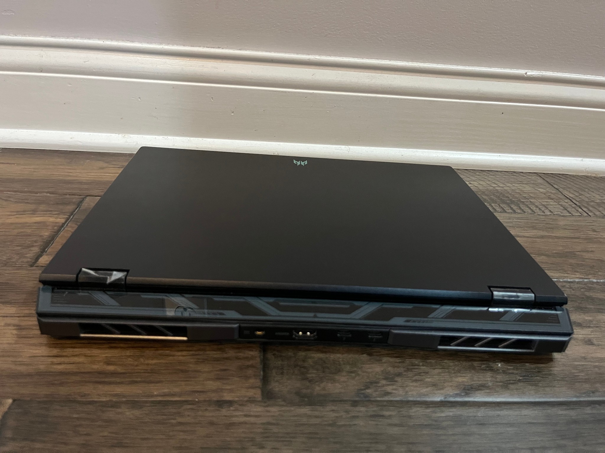 RTX 4080 Acer Predator Helios 16, 240Hz QHD+, i9-13900HX, 16GB DDR5, 1TB SSD GAMING LAPTOP