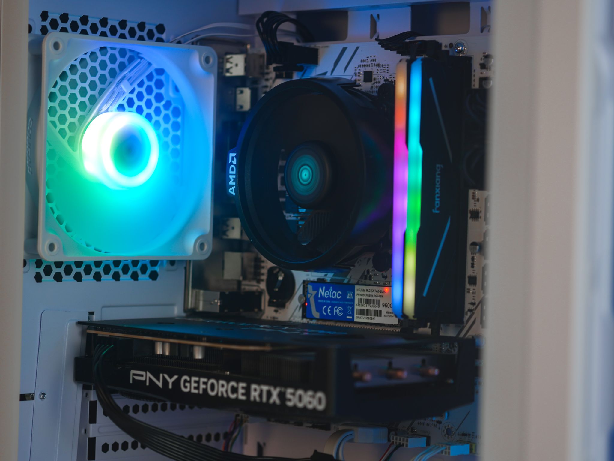EXT ICE Mini 50X - Ryzen 5 5500, RTX 5060 8GB, 32GB DDR4 Memory