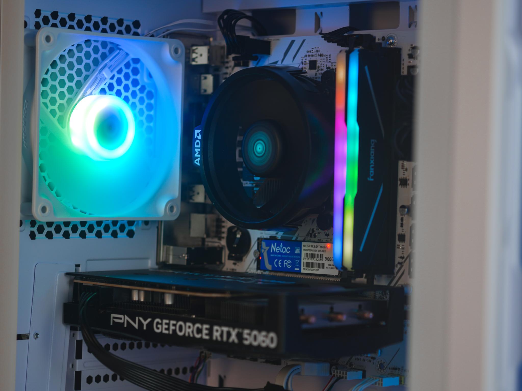 EXT ICE Mini 50X - Ryzen 5 5500, RTX 5060 8GB, 32GB DDR4 Memory