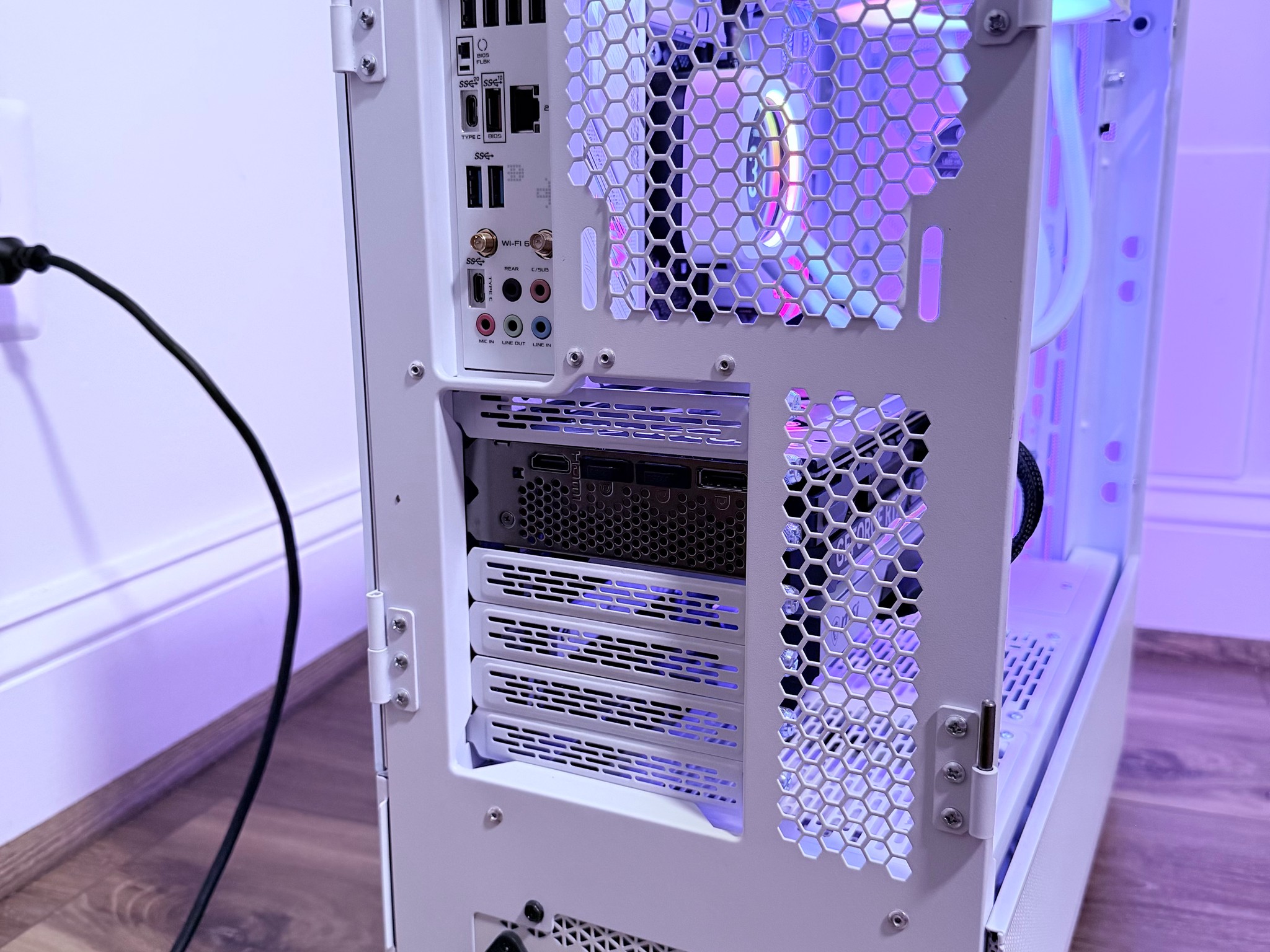 ❄️"Glacier Bloom"🌸| 1440p Gaming | RTX 4070 Ti 12GB | Intel i7 12700K | 32B DDR4 | 1tb NVME Storage