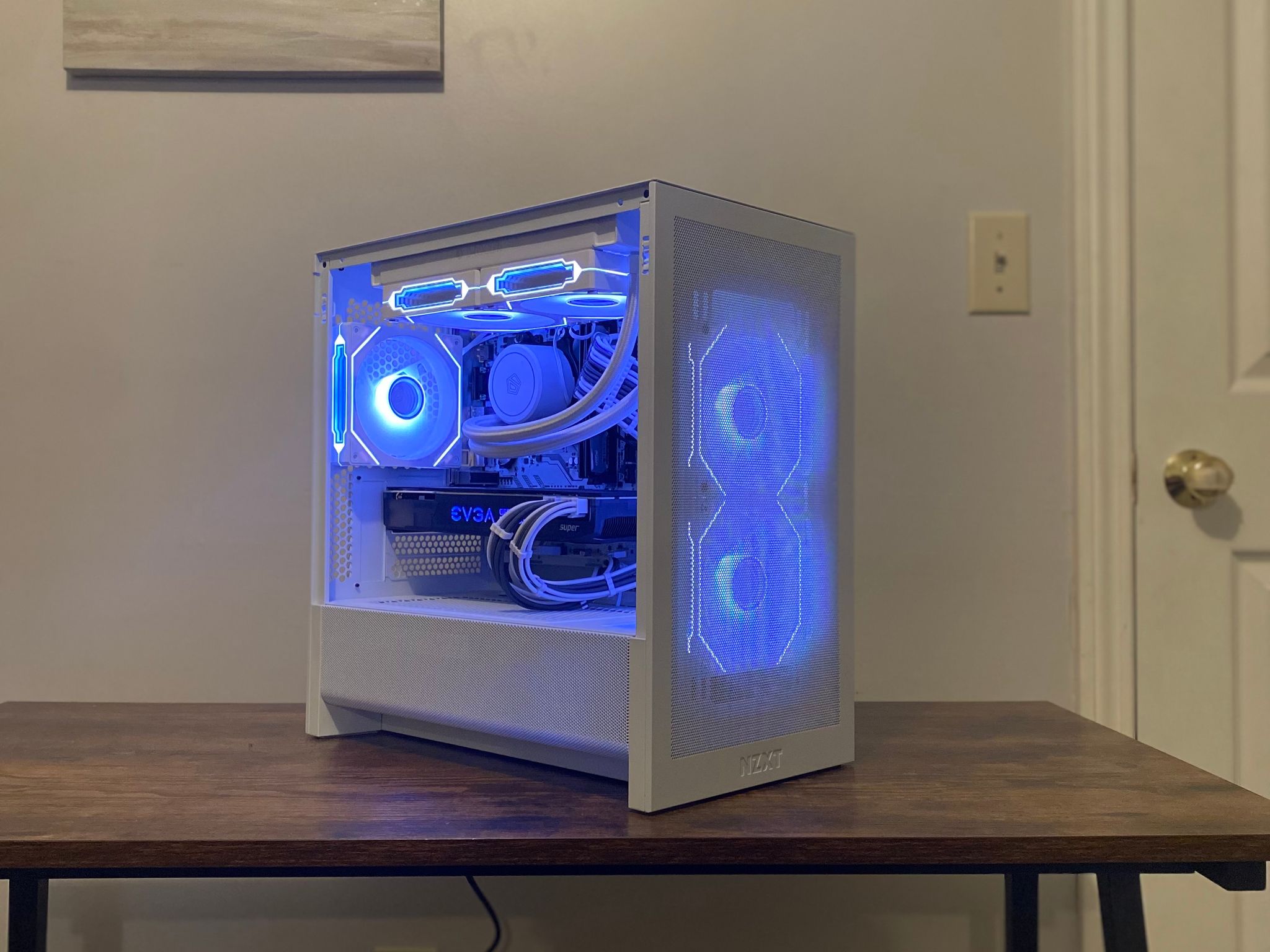 GAMING PC | RTX 2080 super | Ryzen 5 3600x | 16gb Ram | wifi + windows 11 |
