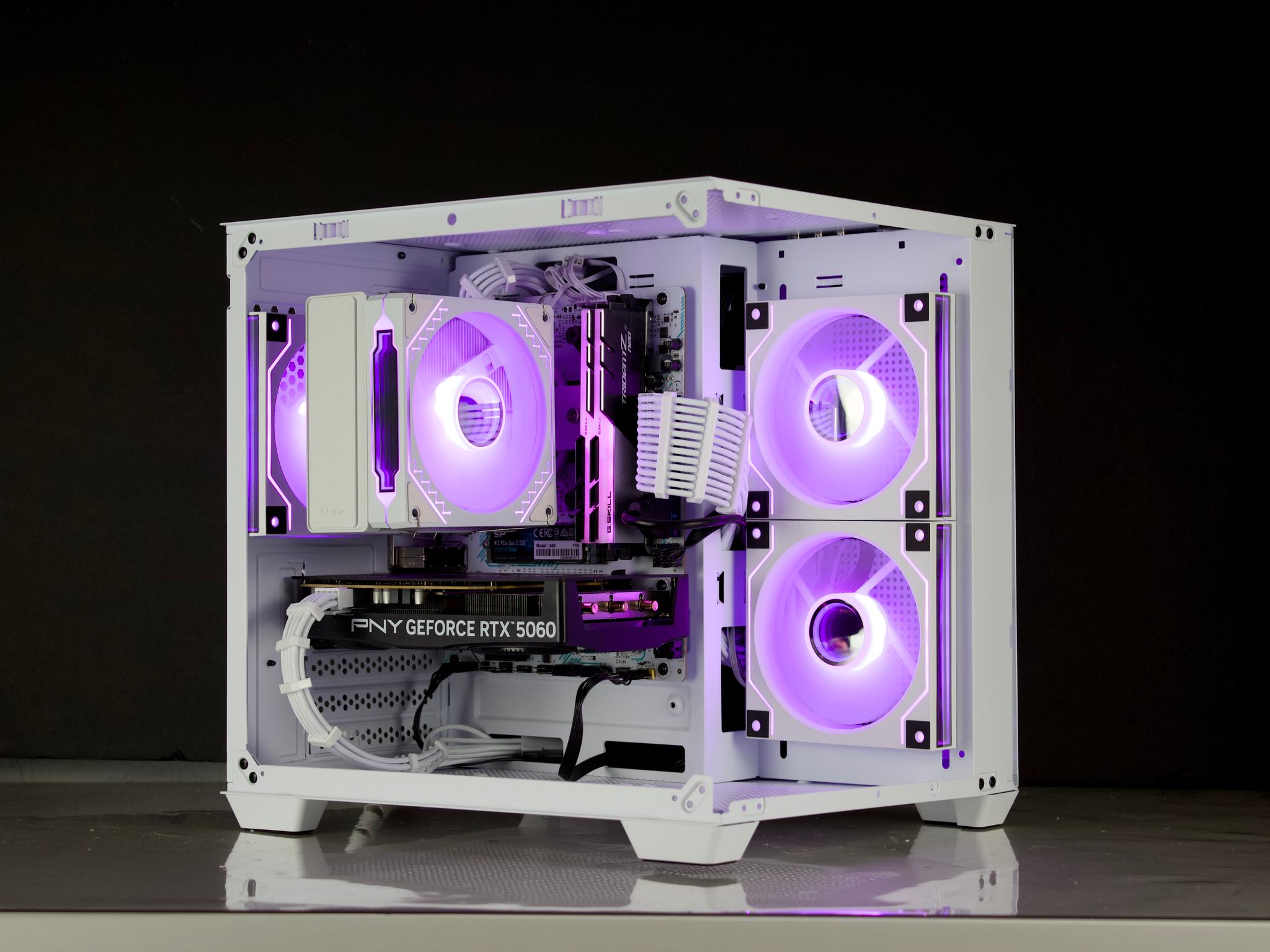 🧊❄️🧊 White Gaming PC – RTX 5060, Ryzen 5 5600X, 32GB RAM, 1TB SSD - WiFi, BlueTooth 🧊❄️🧊