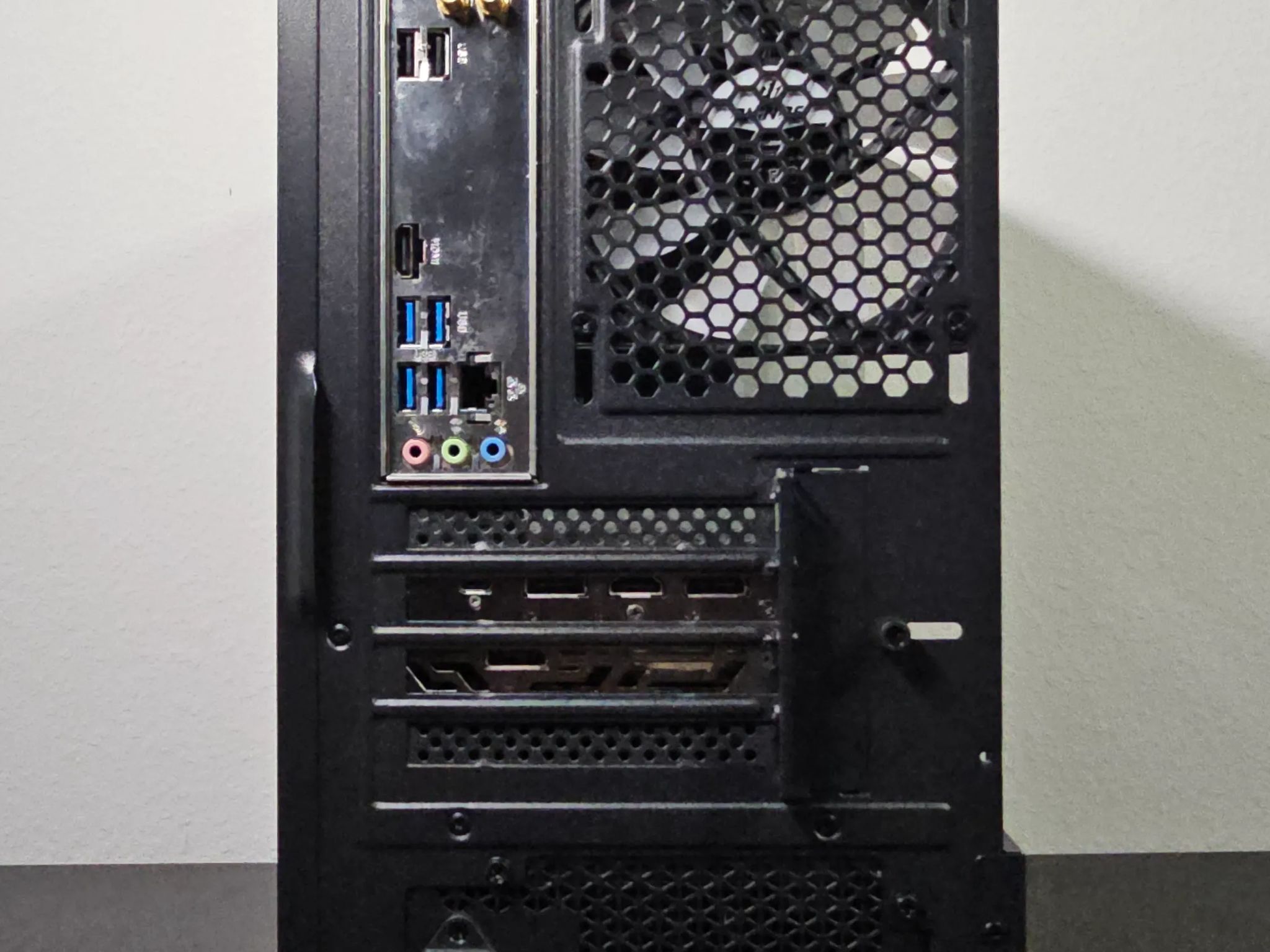 💎 Prism 1440p / RTX 2080 Super 8GB / Ryzen 7 3800x / 16GB DDR4 / 1TB SSD