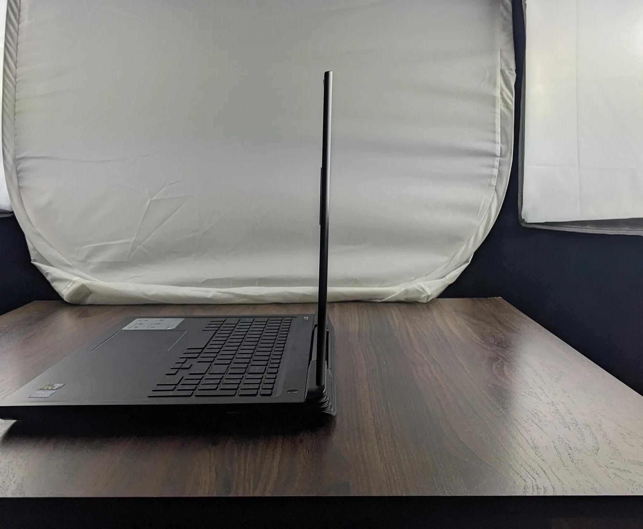 Dell G7 15.6" GTX 1060 MaxQ i7-8750H 16GB 2666mhz 1TBNVMe. Gaming Laptop