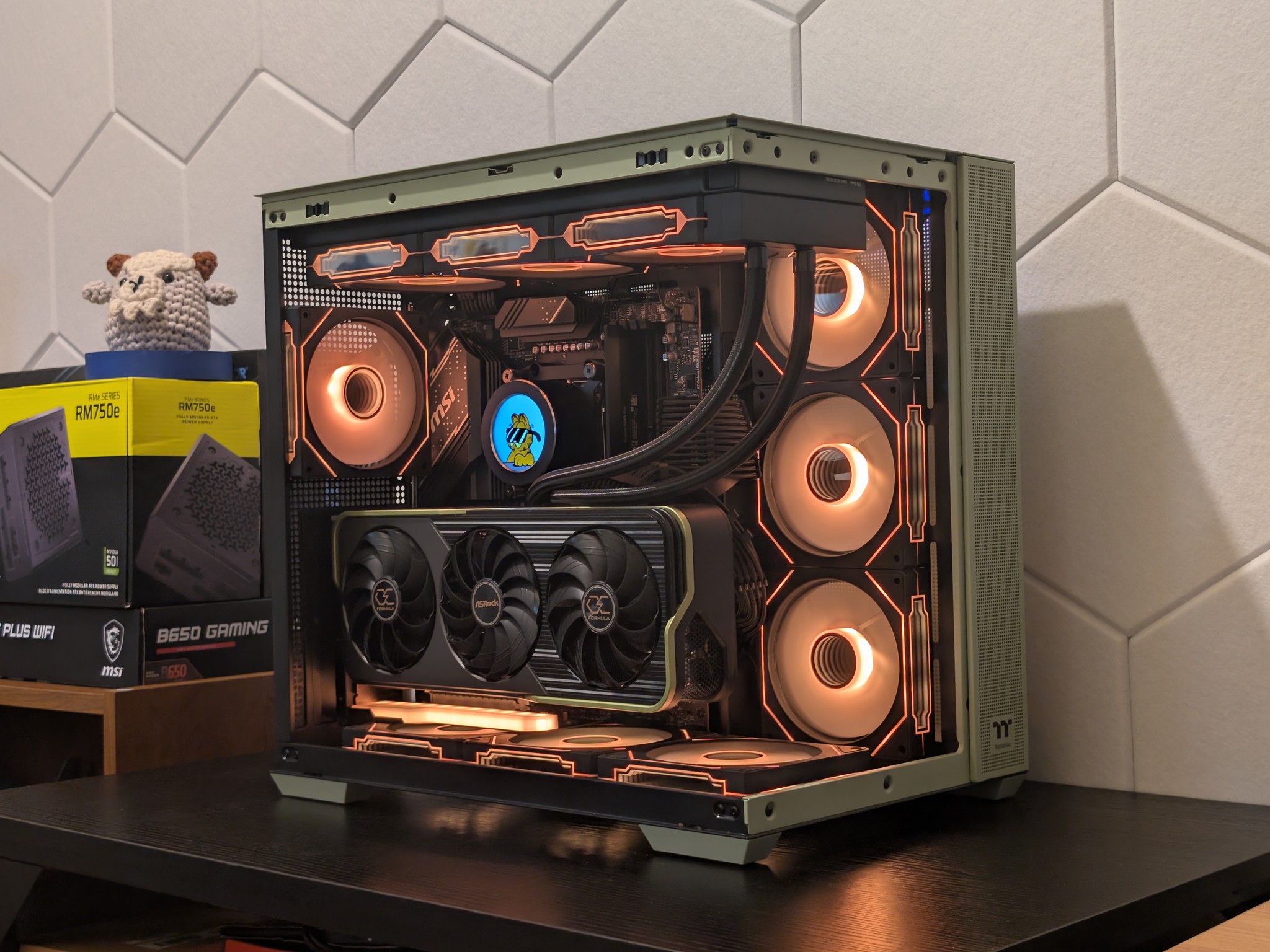 🍵🍏 1440p Gaming Beast | RX 6950XT | Ryzen 7 7700X | 2TB SSD | 32GB RAM | WiFi 6 & Bluetooth 🍵🍏
