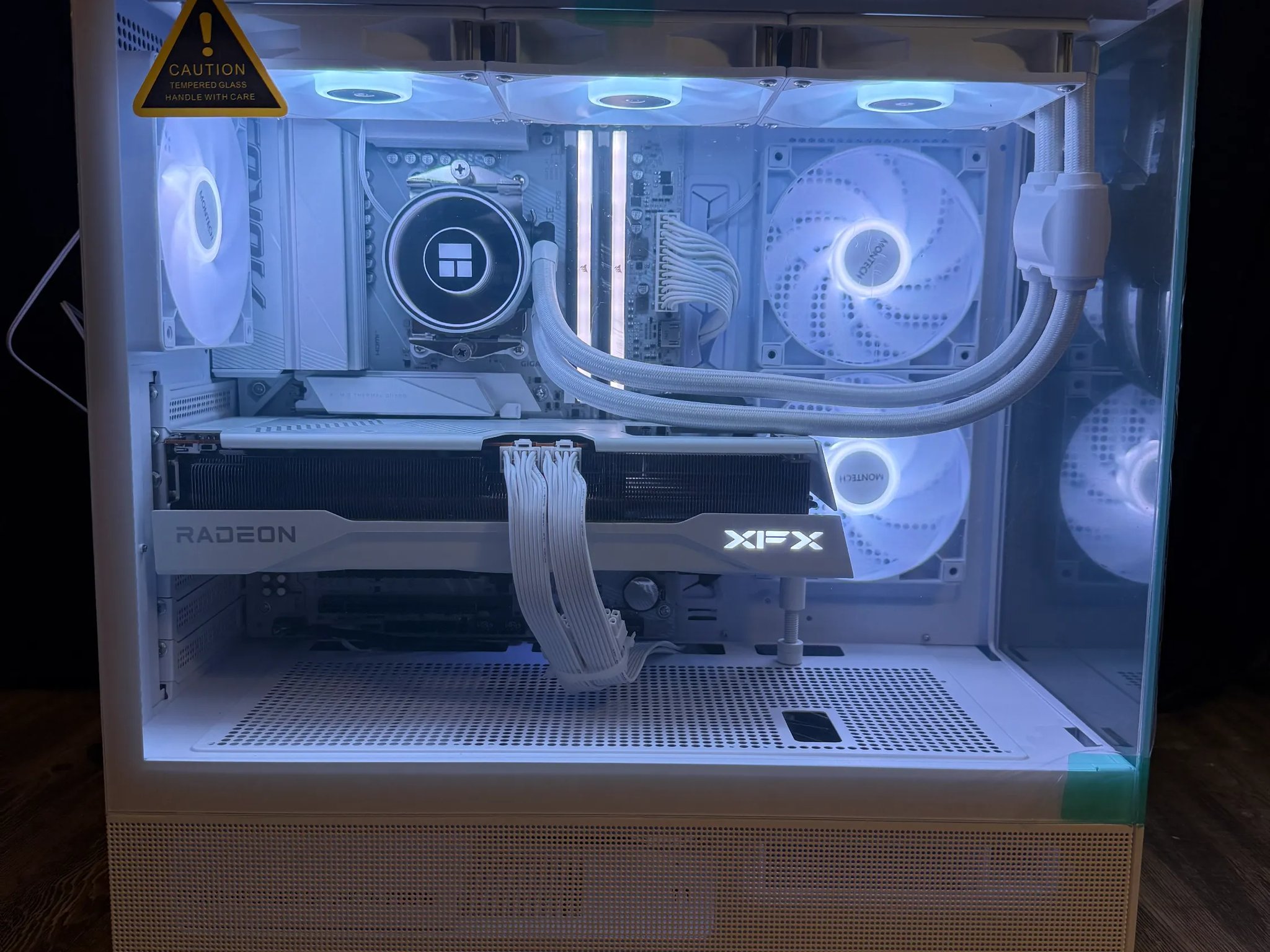 ALL WHITE GAMING PC | FULL 1440P/4K | RX 9070 | RYZEN 5 9600X | 32GB DDR5 RAM | 2TB SSD