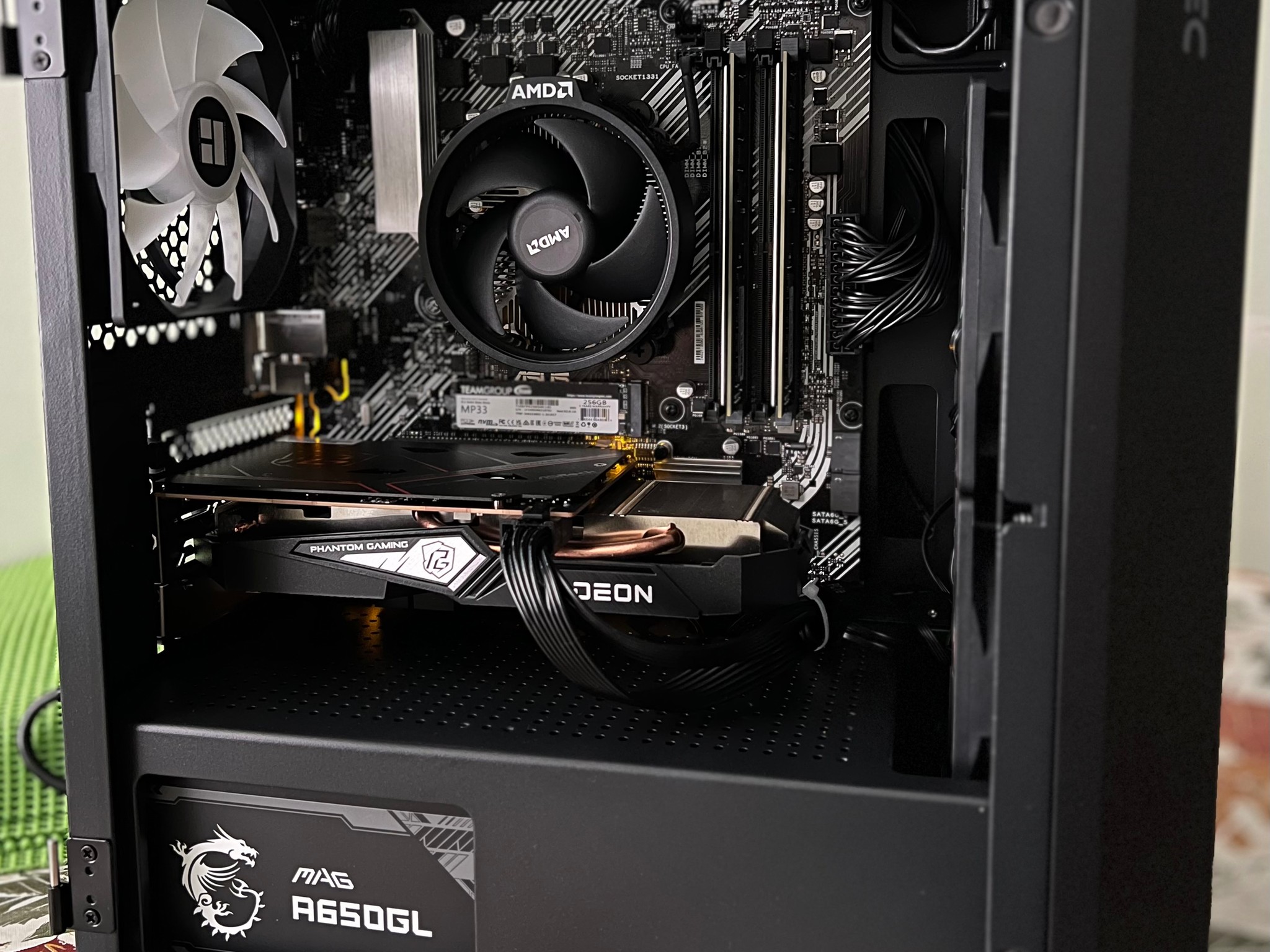 AMD Budget Gaming PC Ryzen 5 3600/1.25 TB SSD/RX 6500xt 8GB/32 GB RAM/ARGB lights