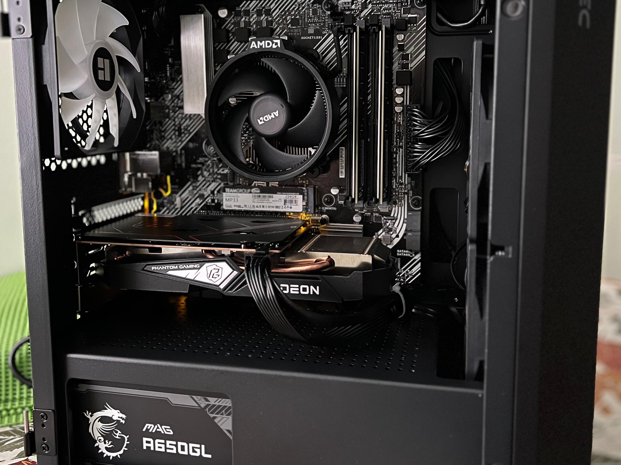 AMD Budget Gaming PC Ryzen 5 3600/1.25 TB SSD/RX 6500xt 8GB/32 GB RAM/ARGB lights